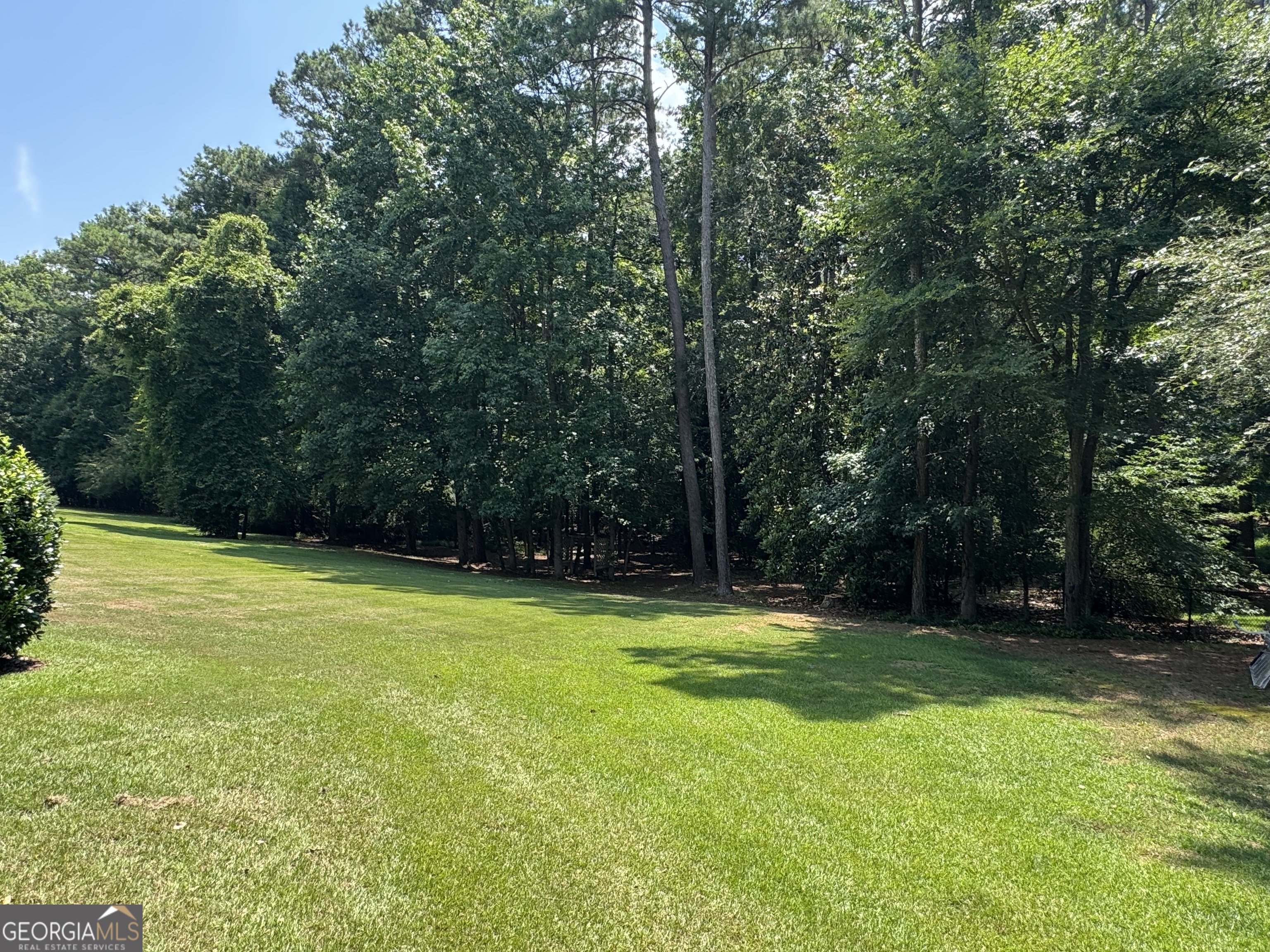 1018 Riverside Drive Property Photo 24