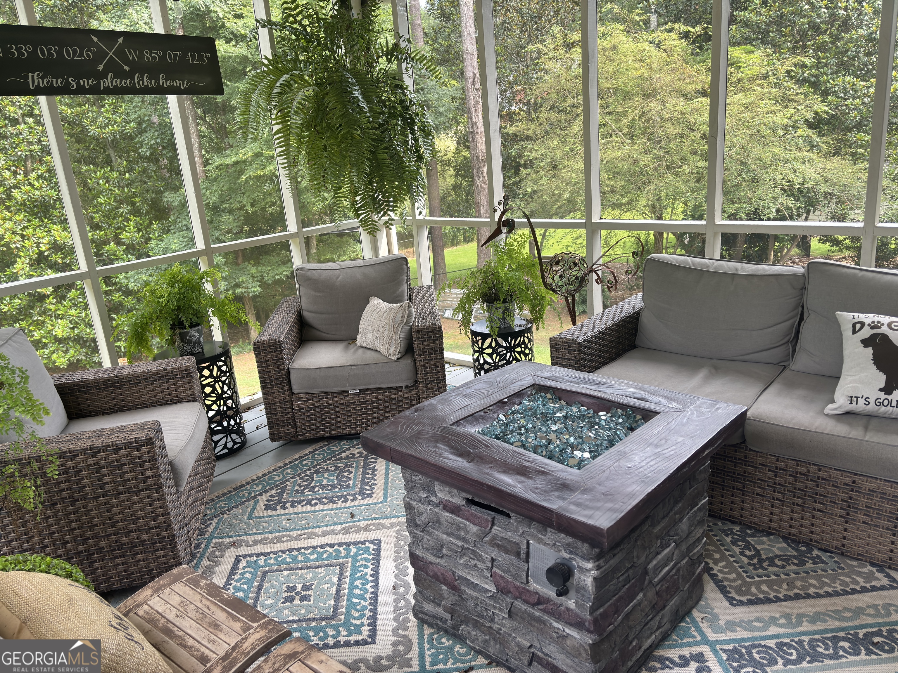 1018 Riverside Drive Property Photo 34
