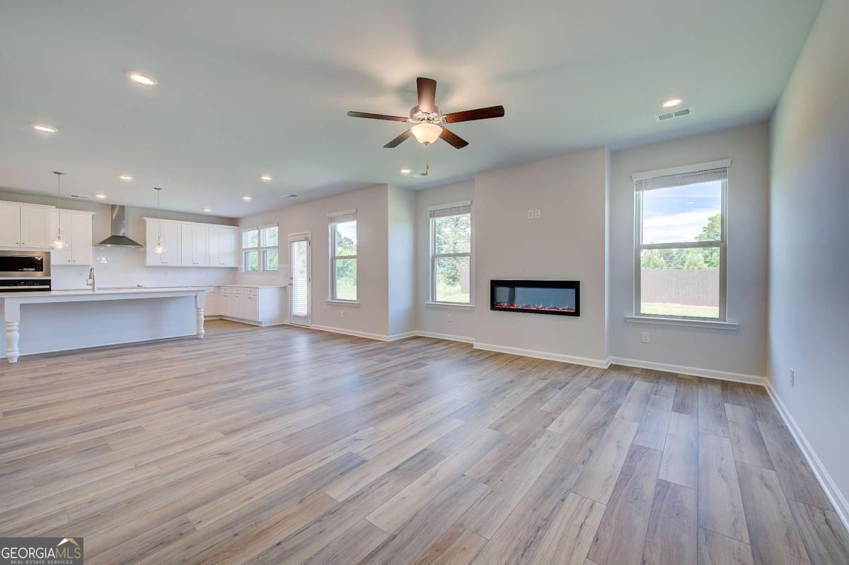 2566 Cadenza Circle Property Photo 8