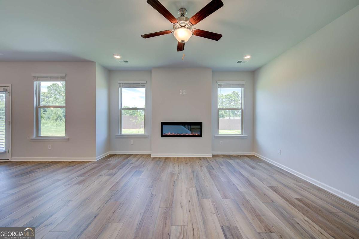 2566 Cadenza Circle Property Photo 10