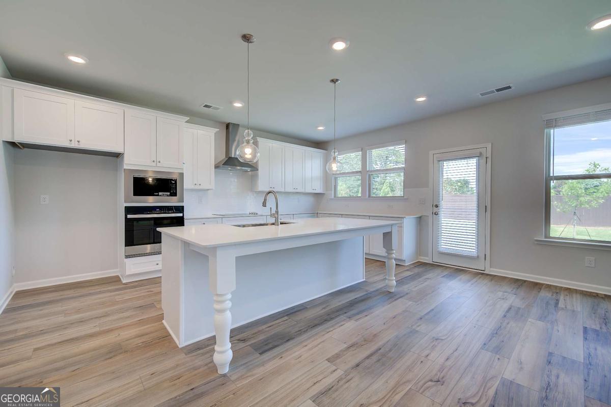 2566 Cadenza Circle Property Photo 14