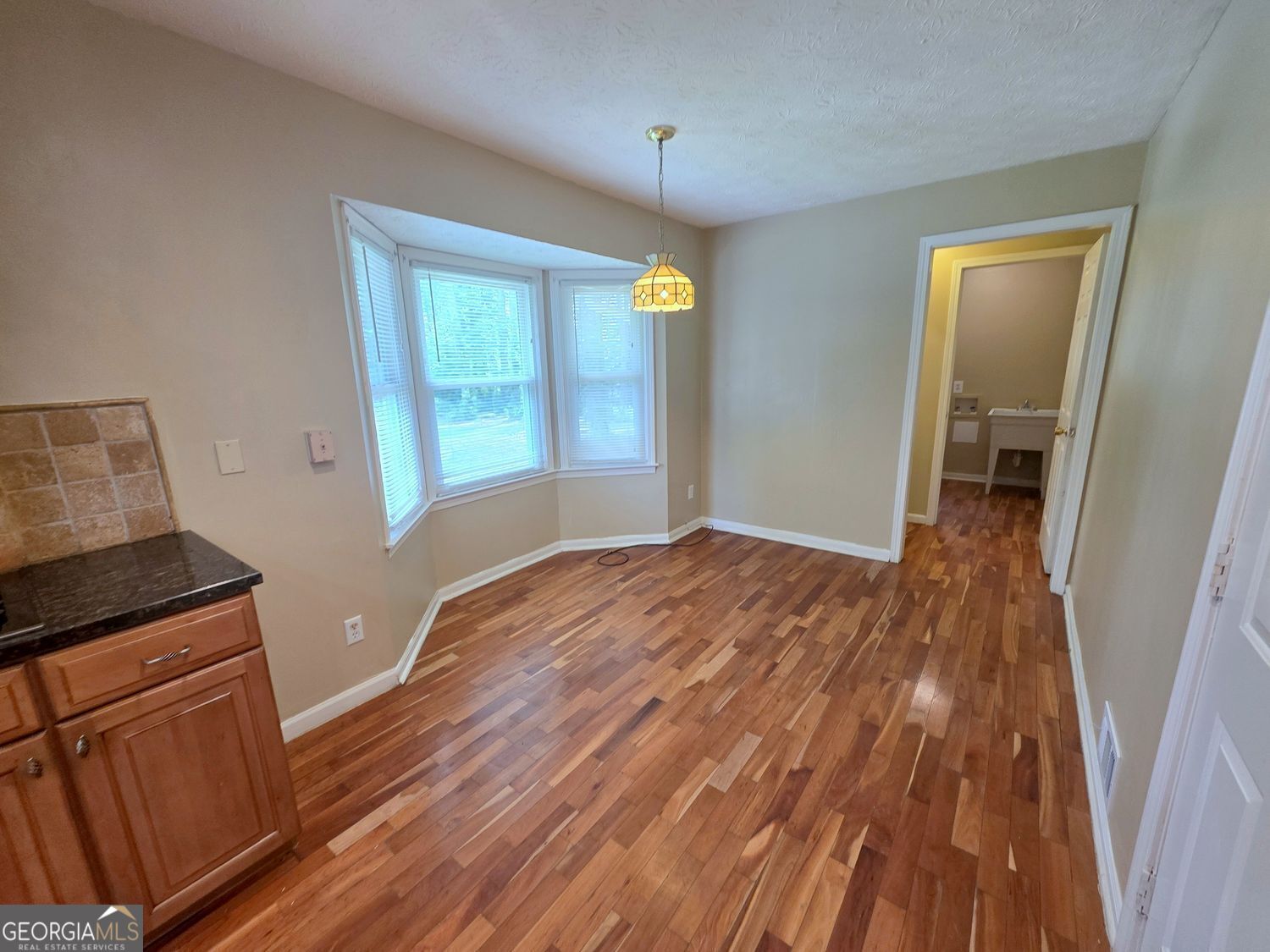 582 Hastings Way Property Photo 12