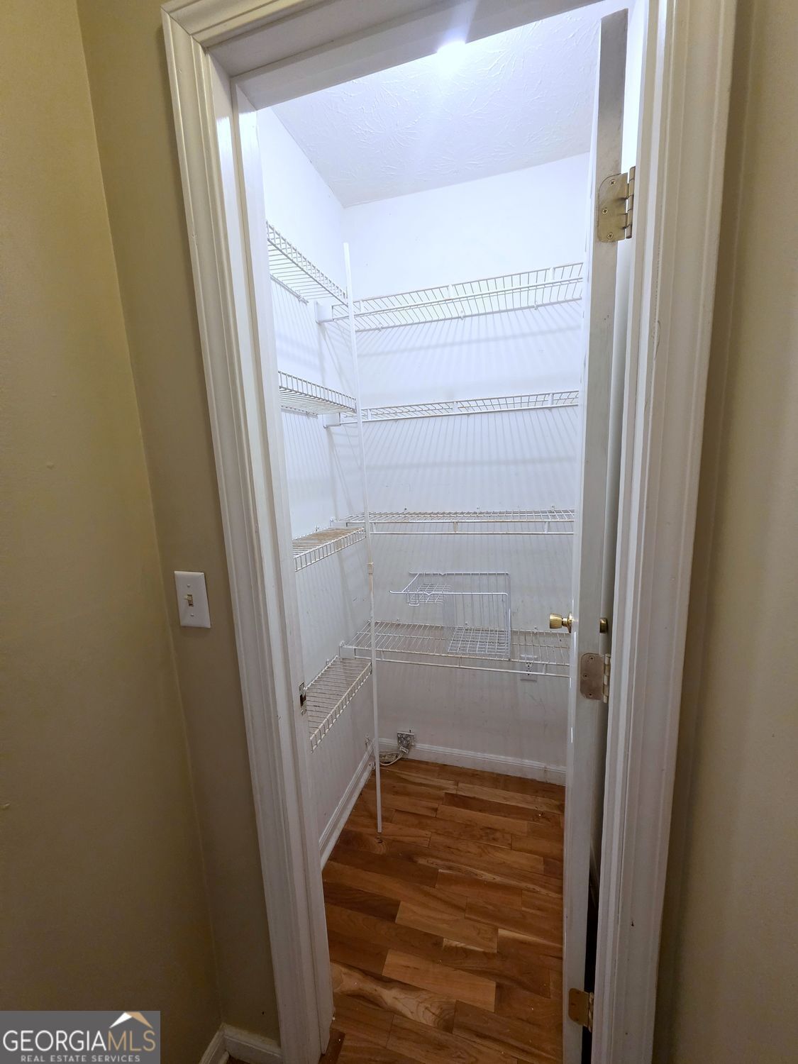 582 Hastings Way Property Photo 16
