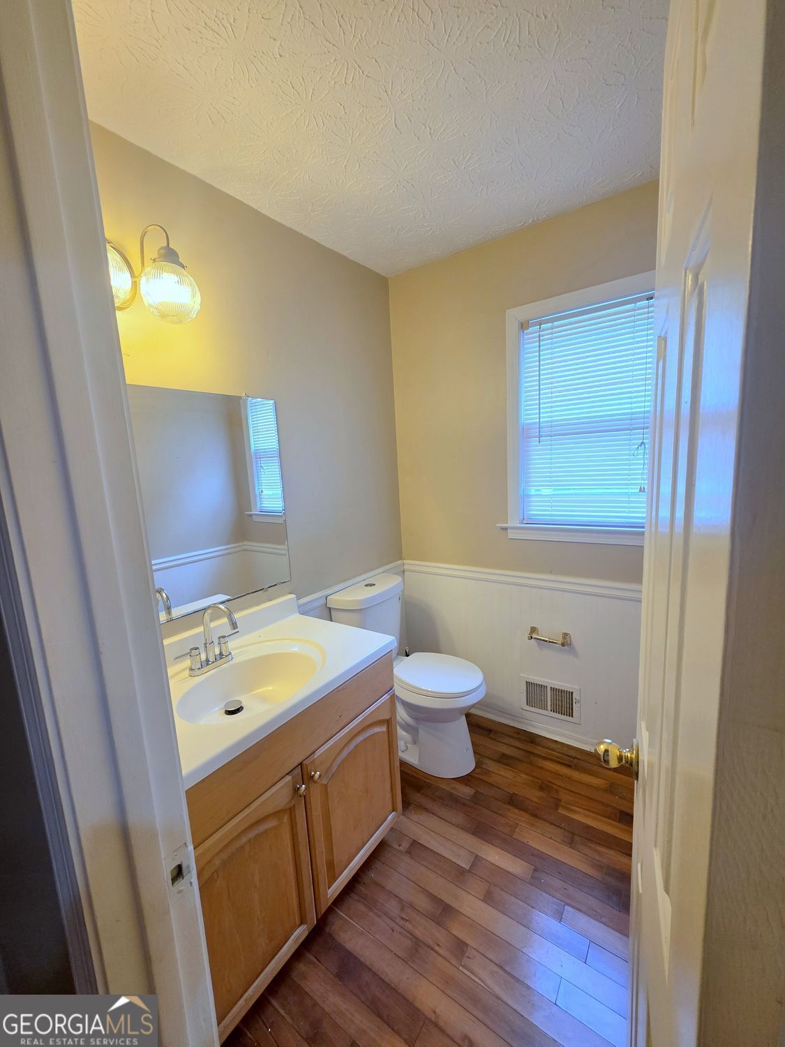 582 Hastings Way Property Photo 18