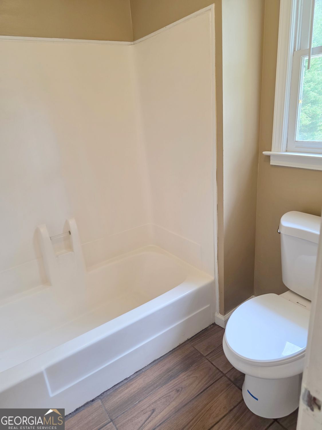 582 Hastings Way Property Photo 24