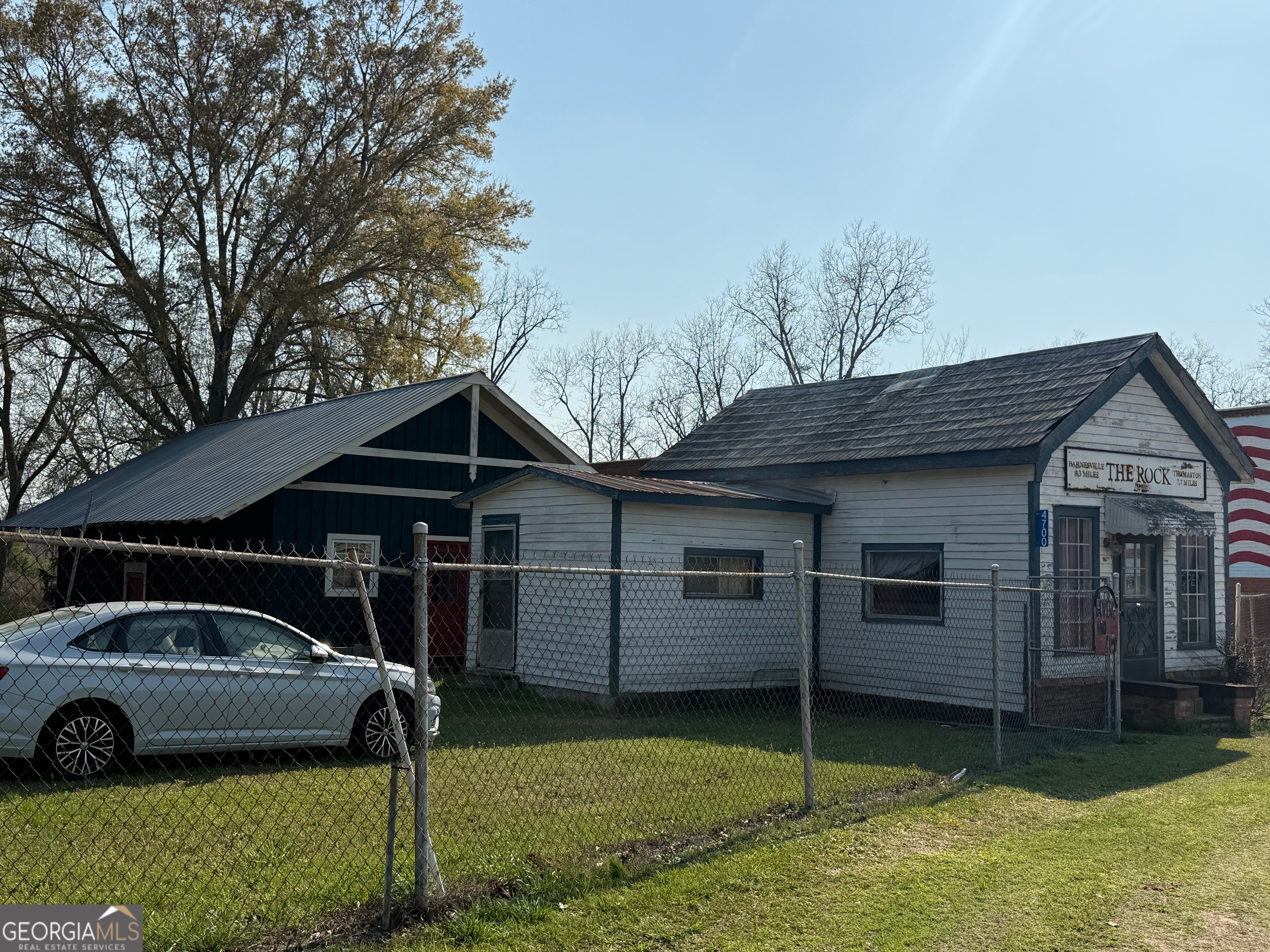 4686 Property Photo 21