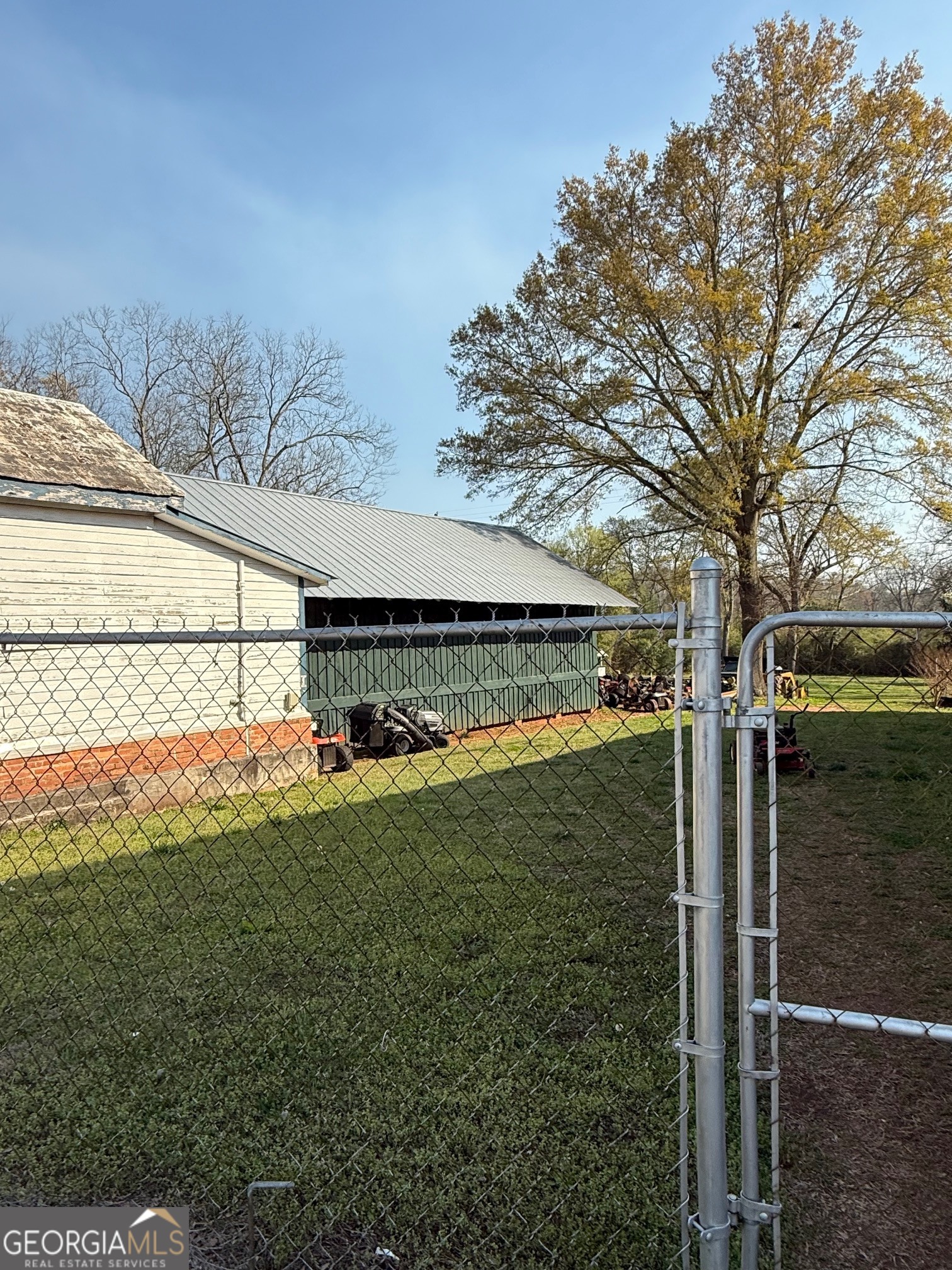 4686 Property Photo 23