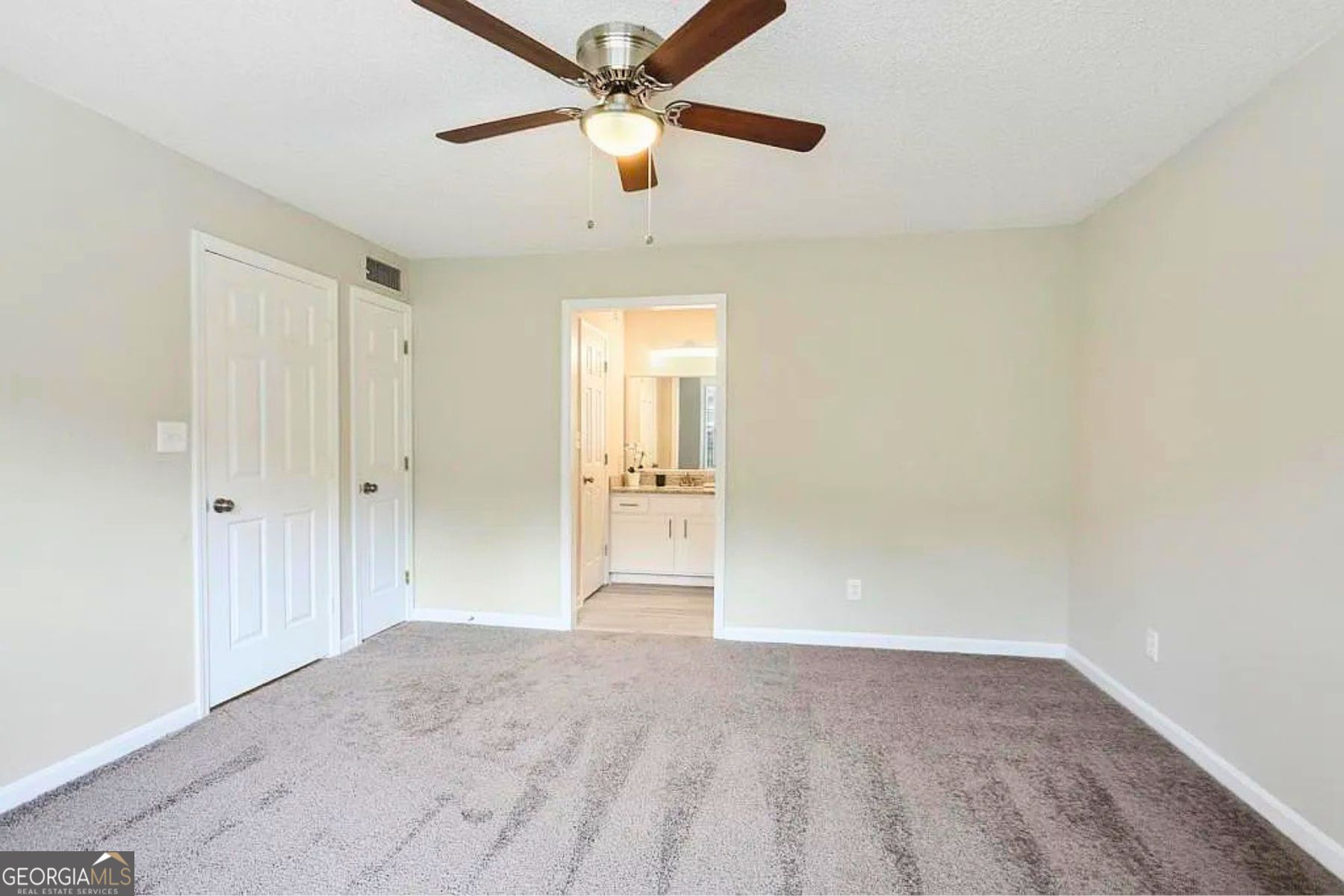 694 Mcgill Place Ne # 694 Property Photo 17