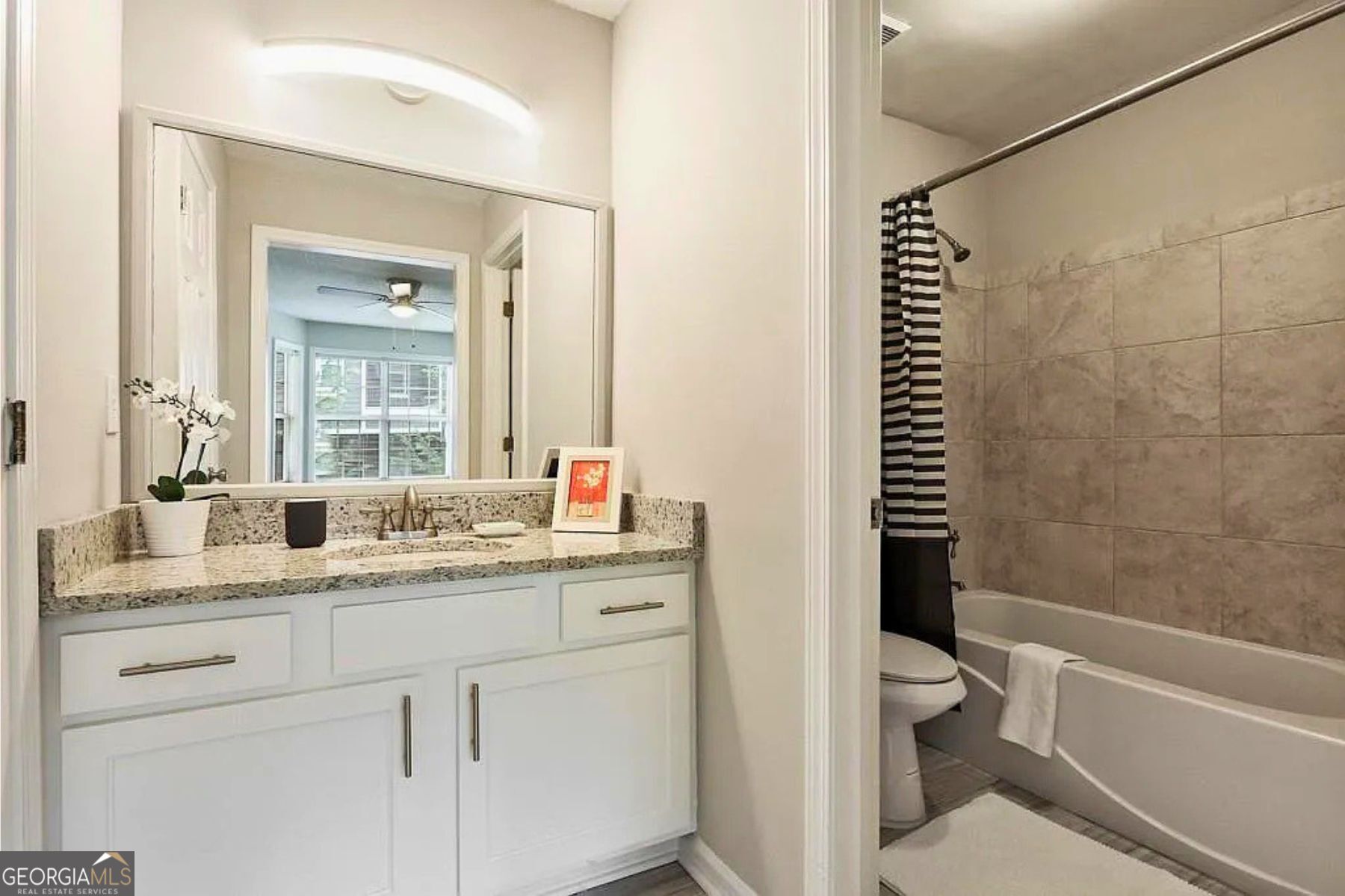 694 Mcgill Place Ne # 694 Property Photo 19