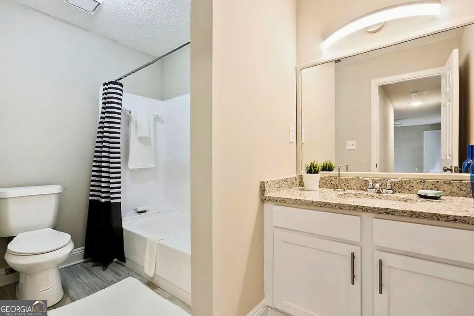 694 Mcgill Place Ne # 694 Property Photo 21