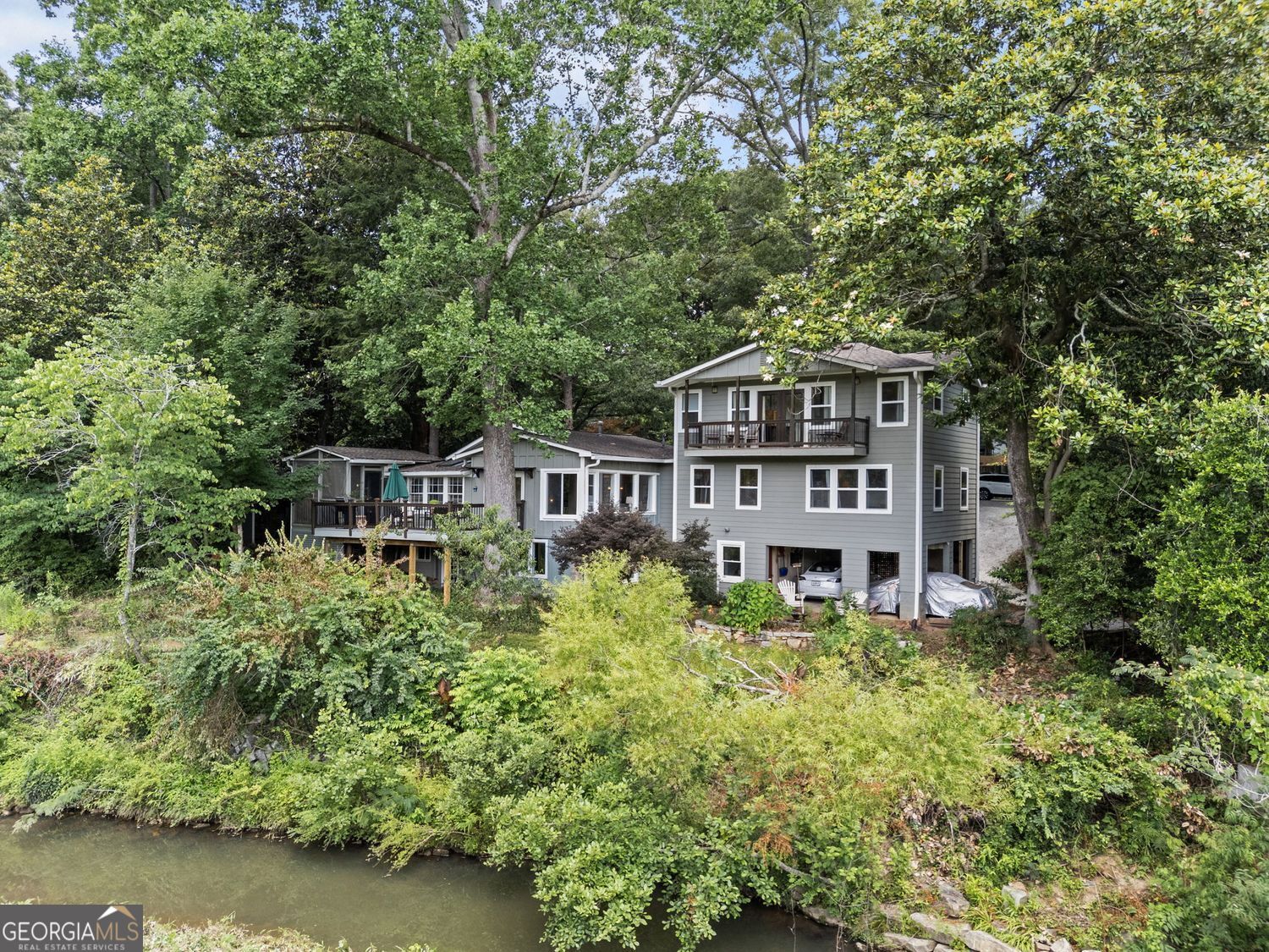 4553 Park Drive Property Photo 1