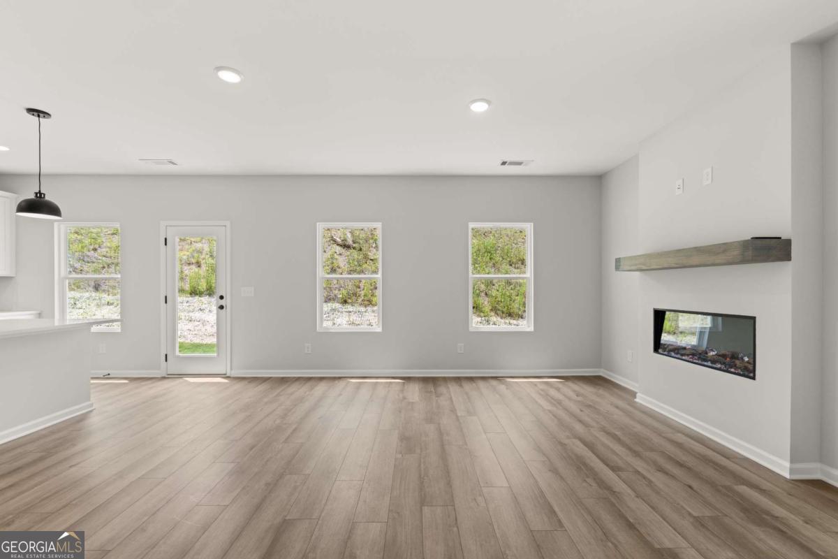 240 Black Walnut Way Property Photo 12