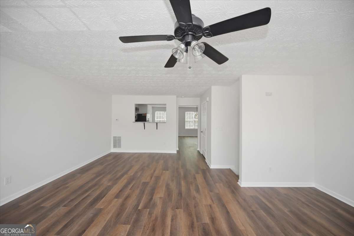 1706 Redan E Property Photo 9