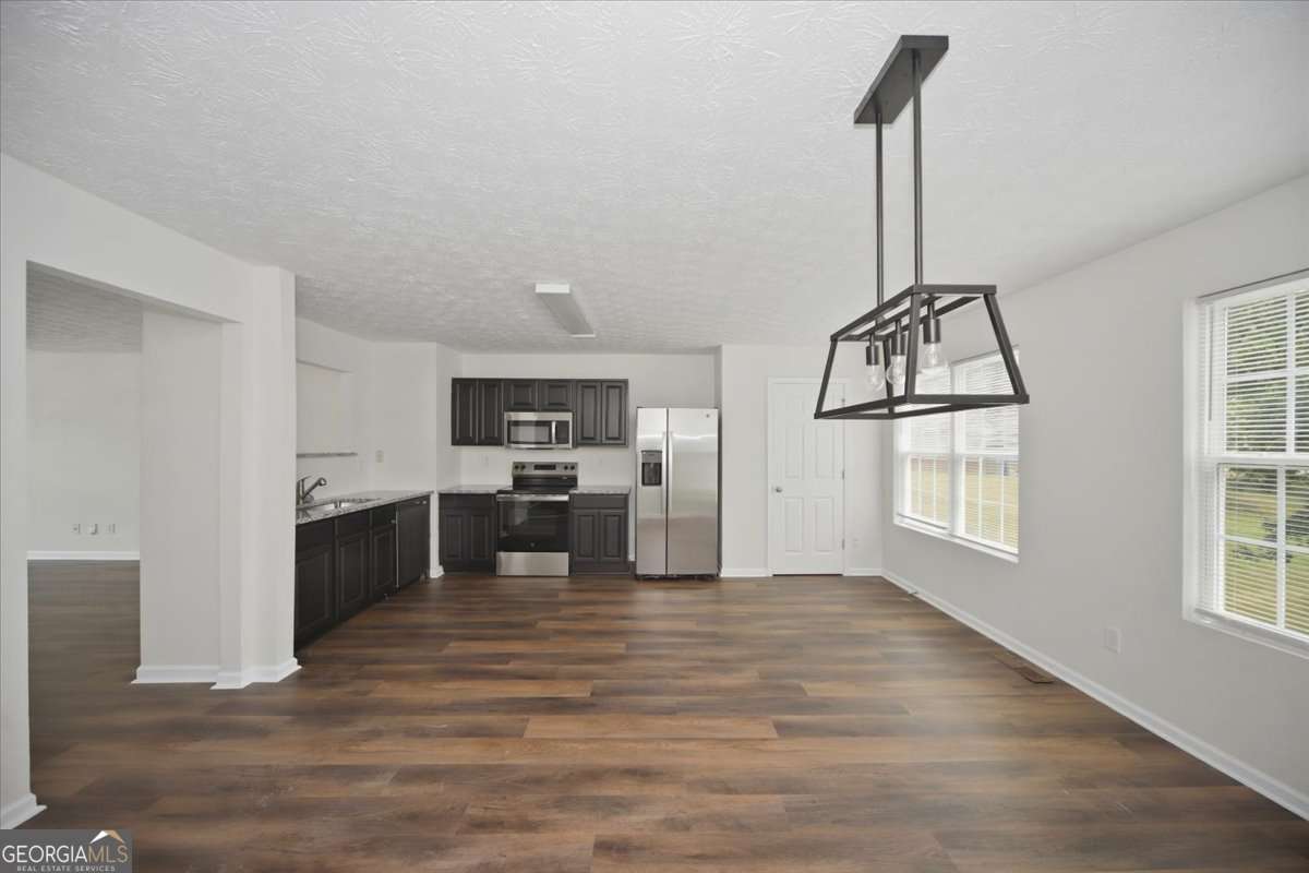 1706 Redan E Property Photo 11