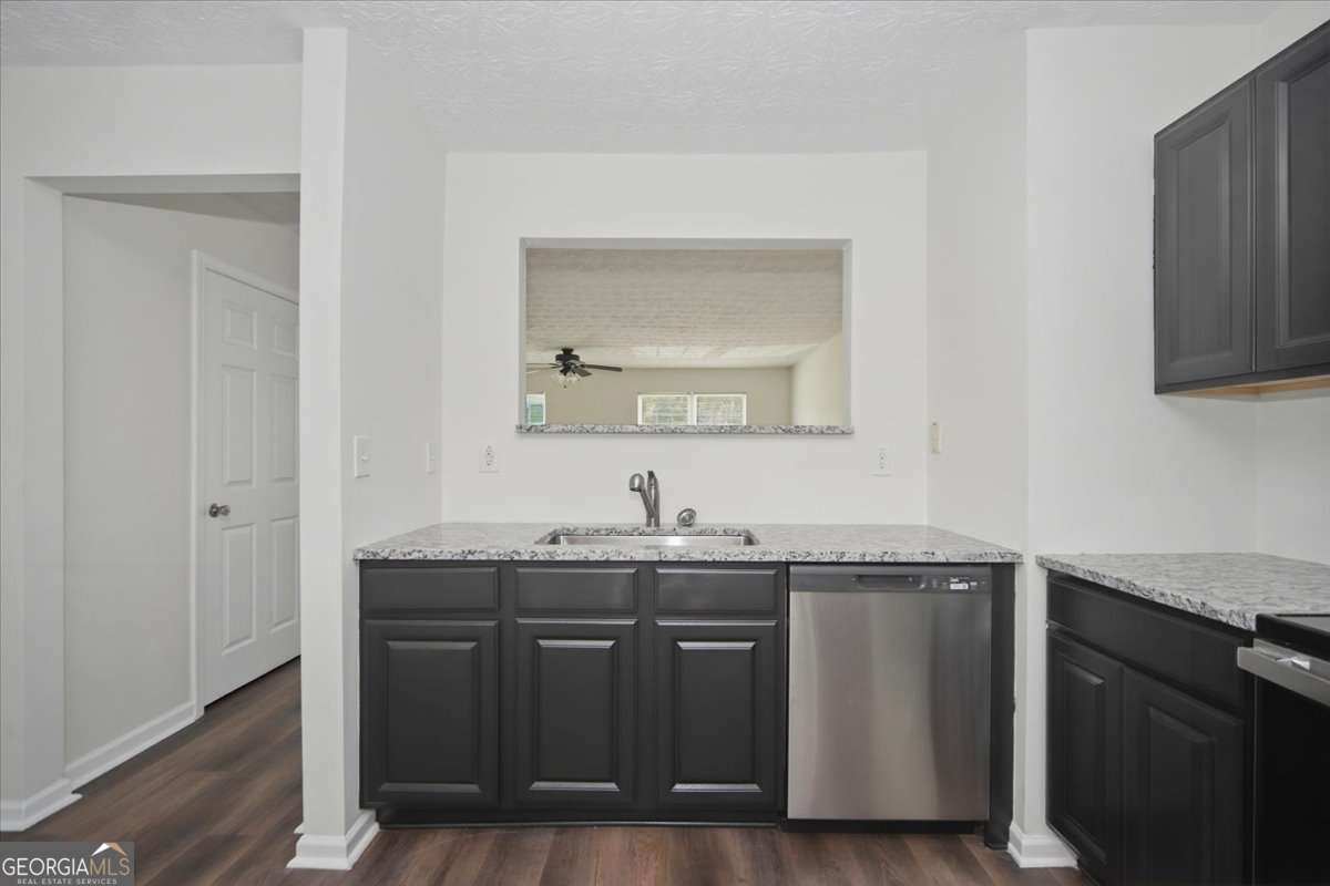1706 Redan E Property Photo 15