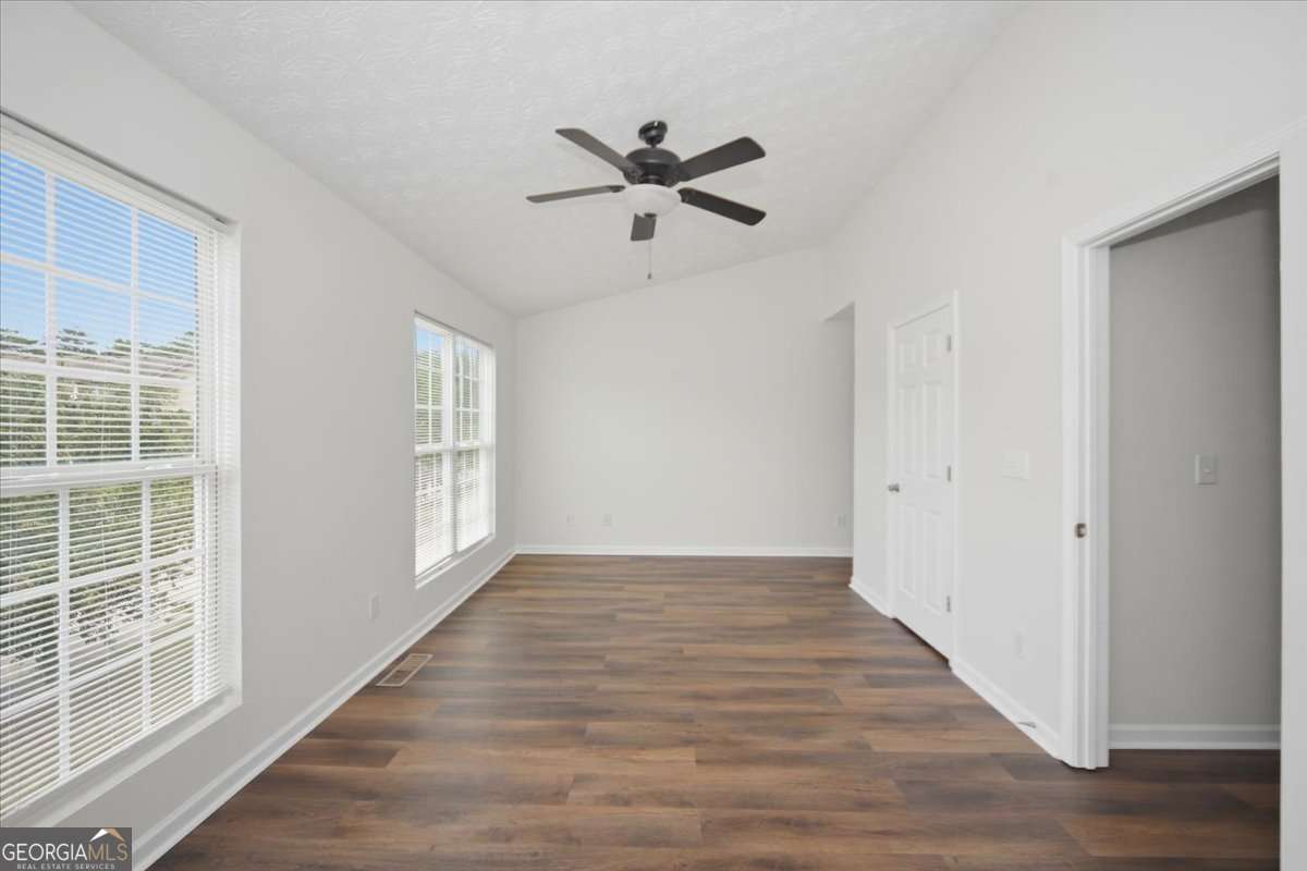 1706 Redan E Property Photo 18