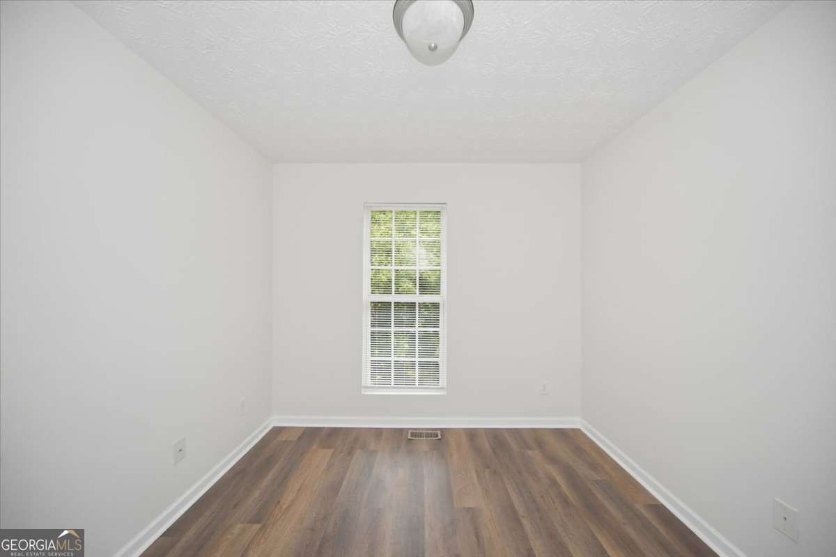 1706 Redan E Property Photo 21