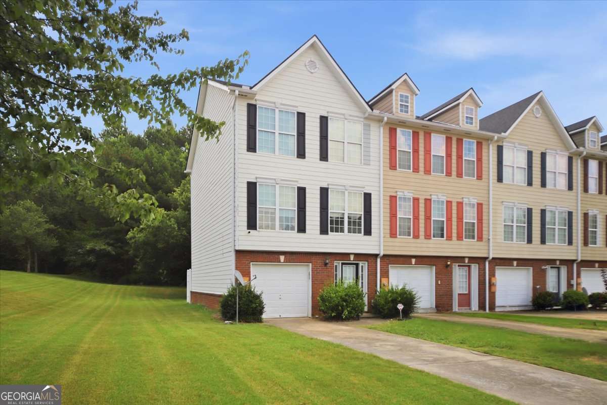 1706 Redan E Property Photo 29