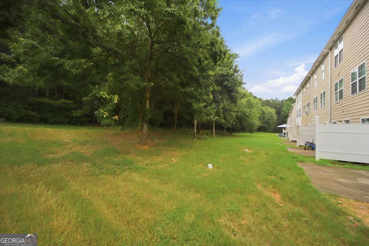 1706 Redan E Property Photo 33