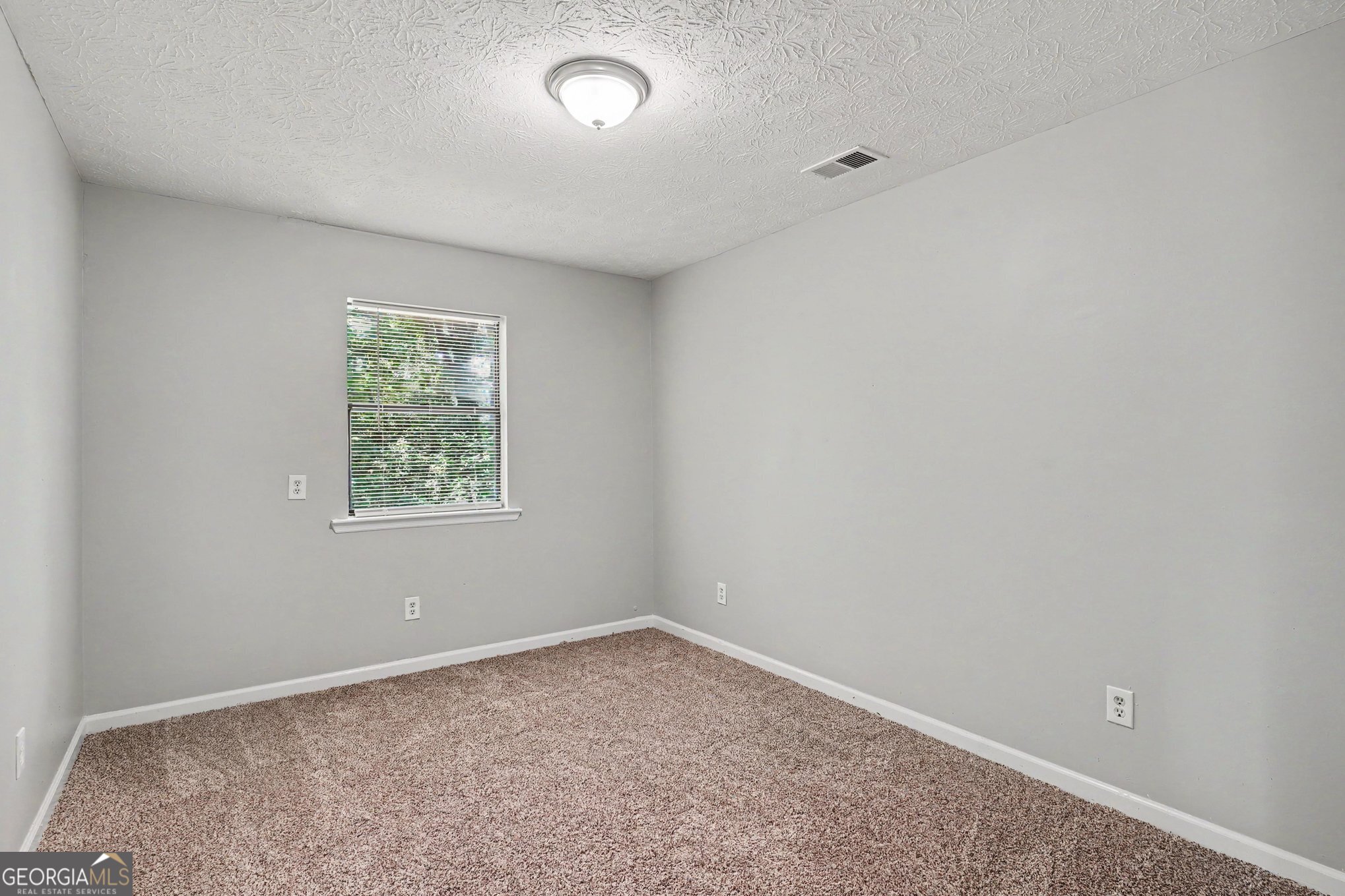 5017 Gracehill Road Property Photo 17