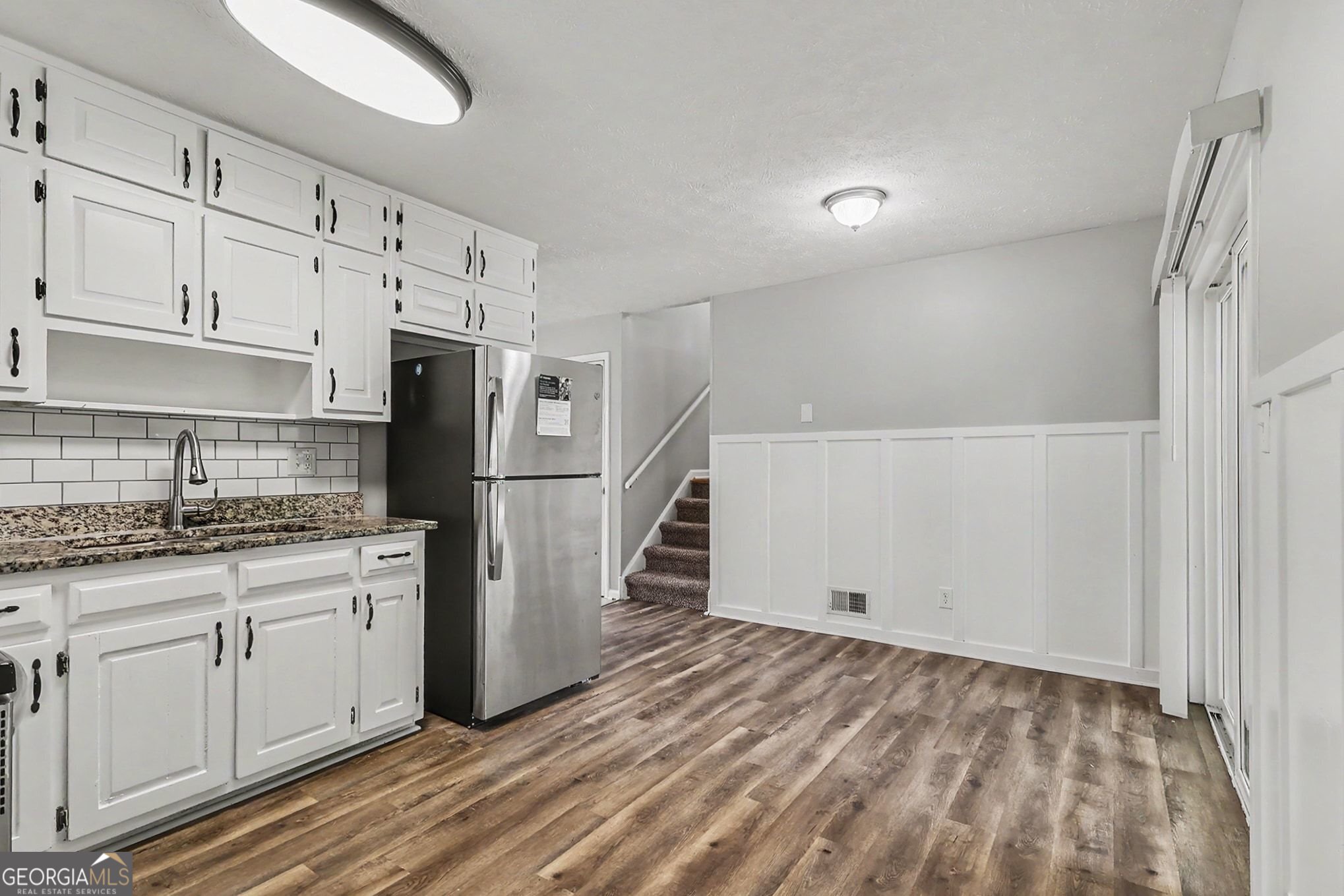 2538 Burton Circle Property Photo 7