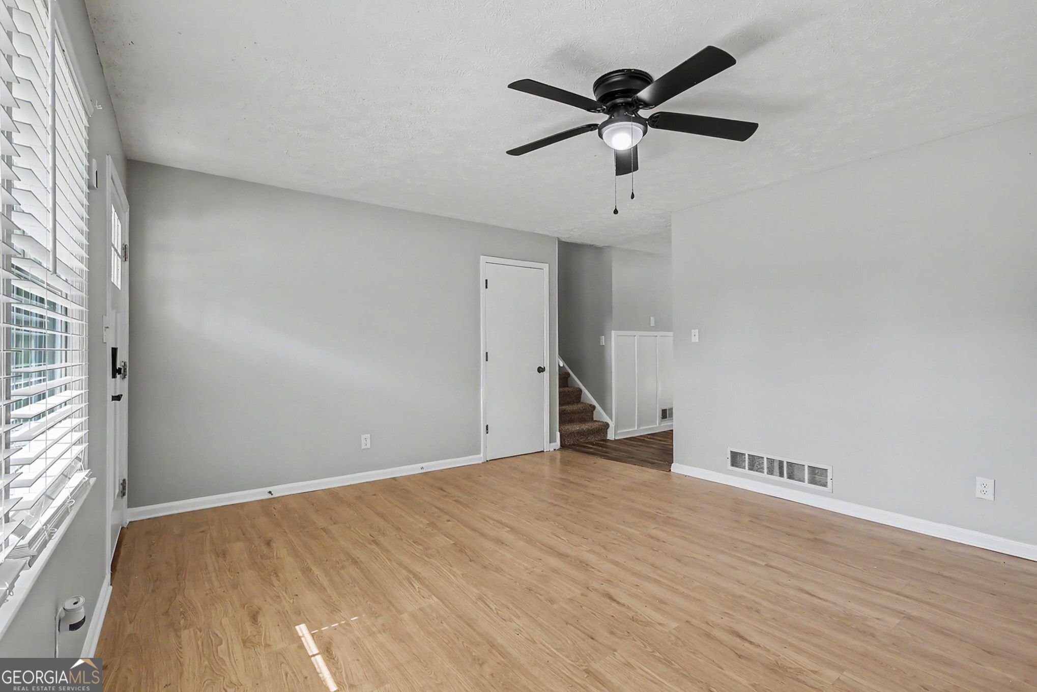 2538 Burton Circle Property Photo 9