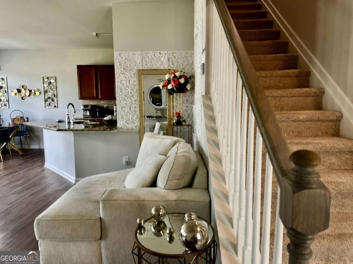 4895 Hillstone Drive Property Photo 3
