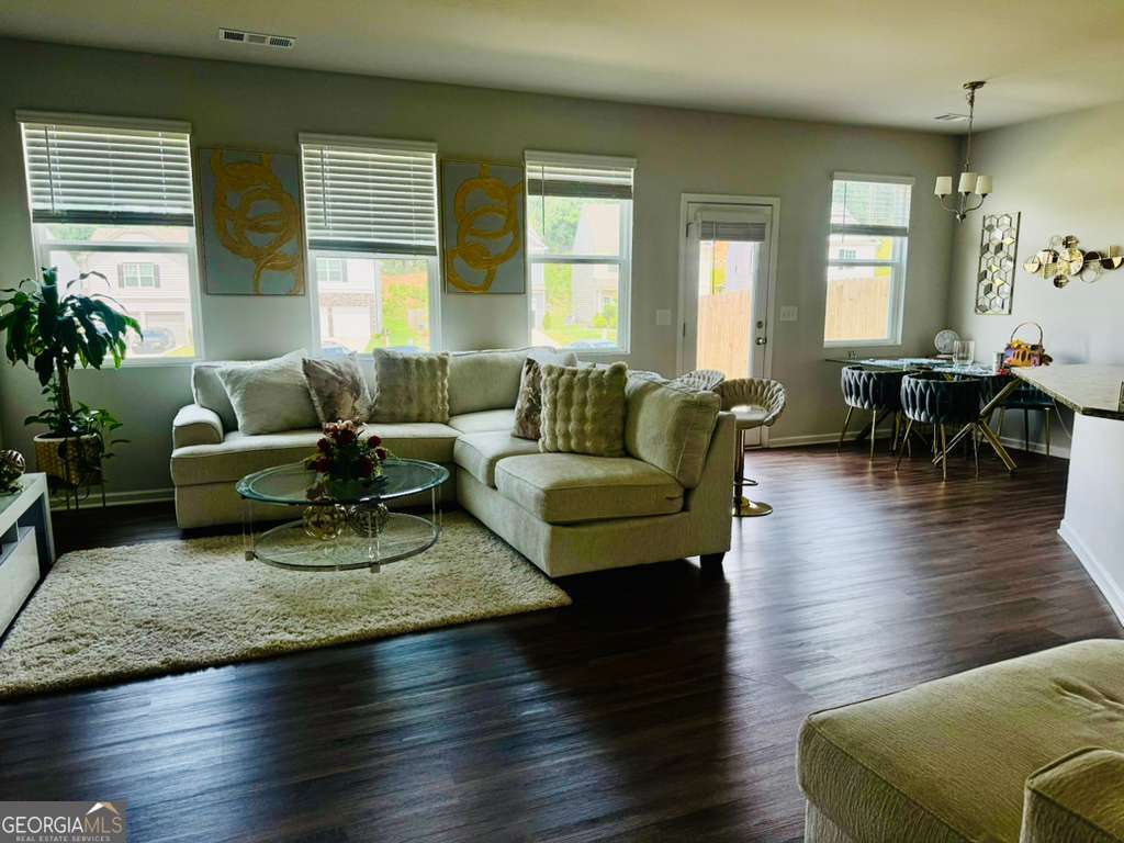 4895 Hillstone Drive Property Photo 4