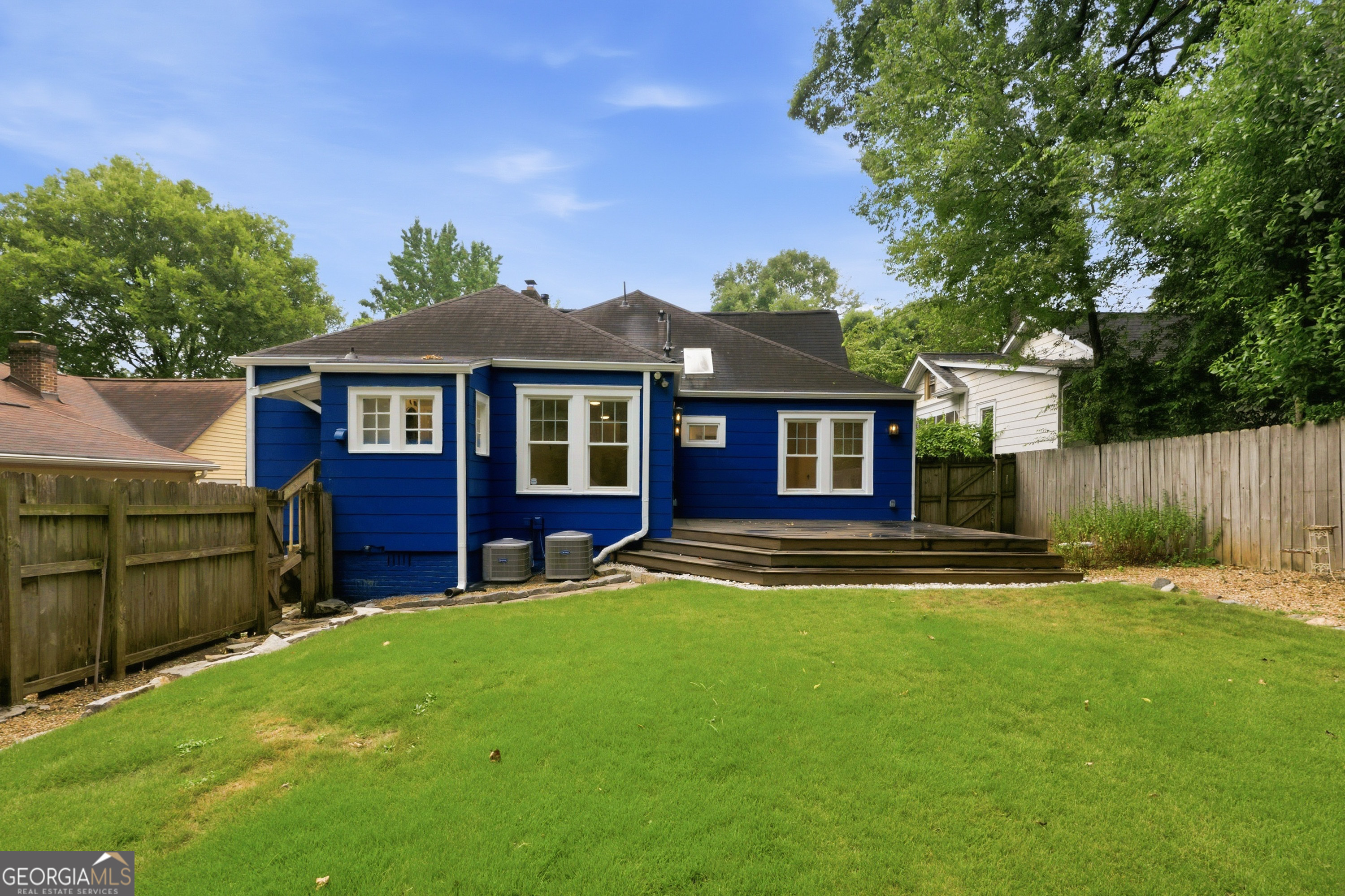 2666 Arbor Avenue Se Property Photo 5