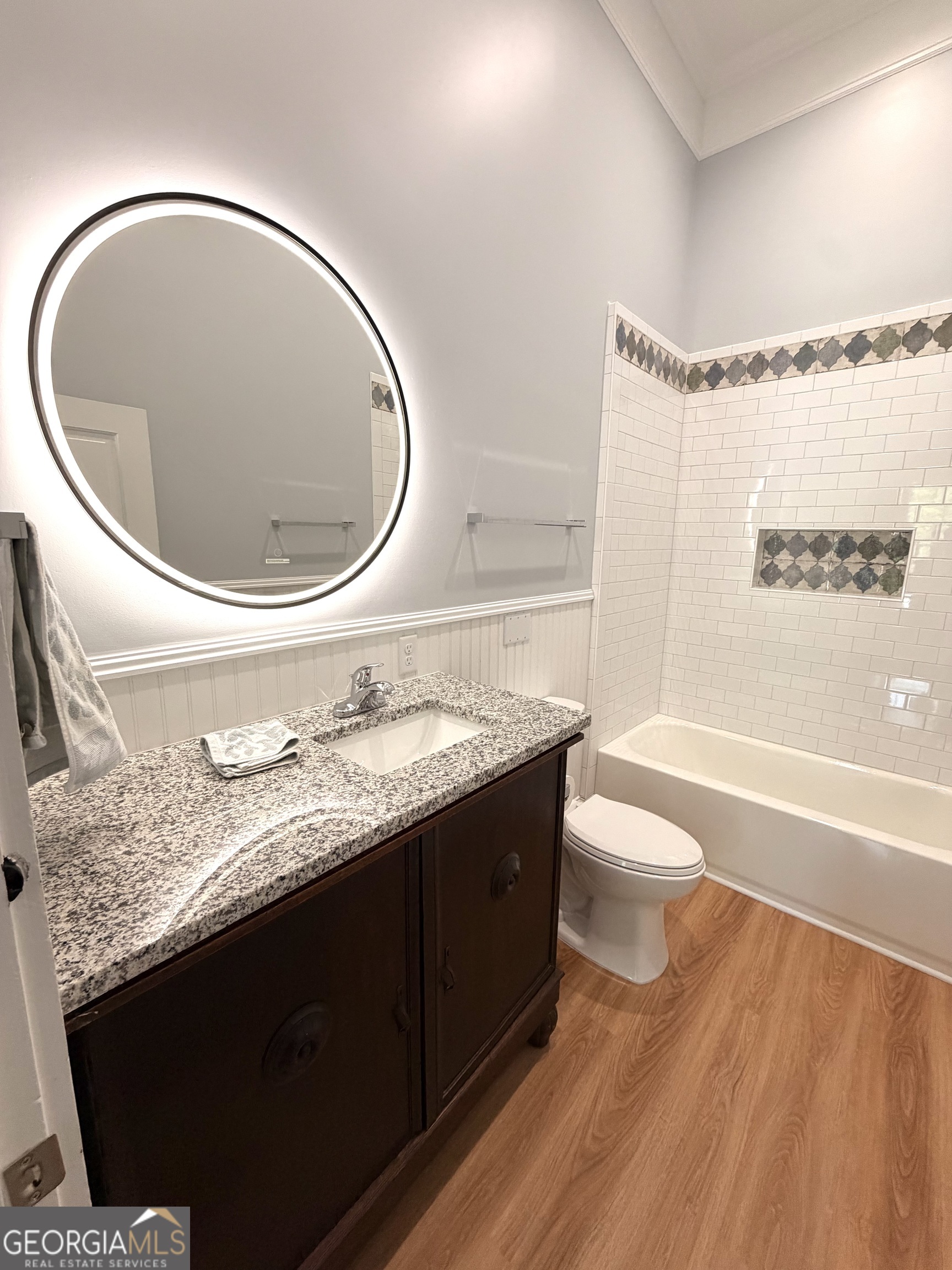 610 Ridge Avenue N Property Photo 17