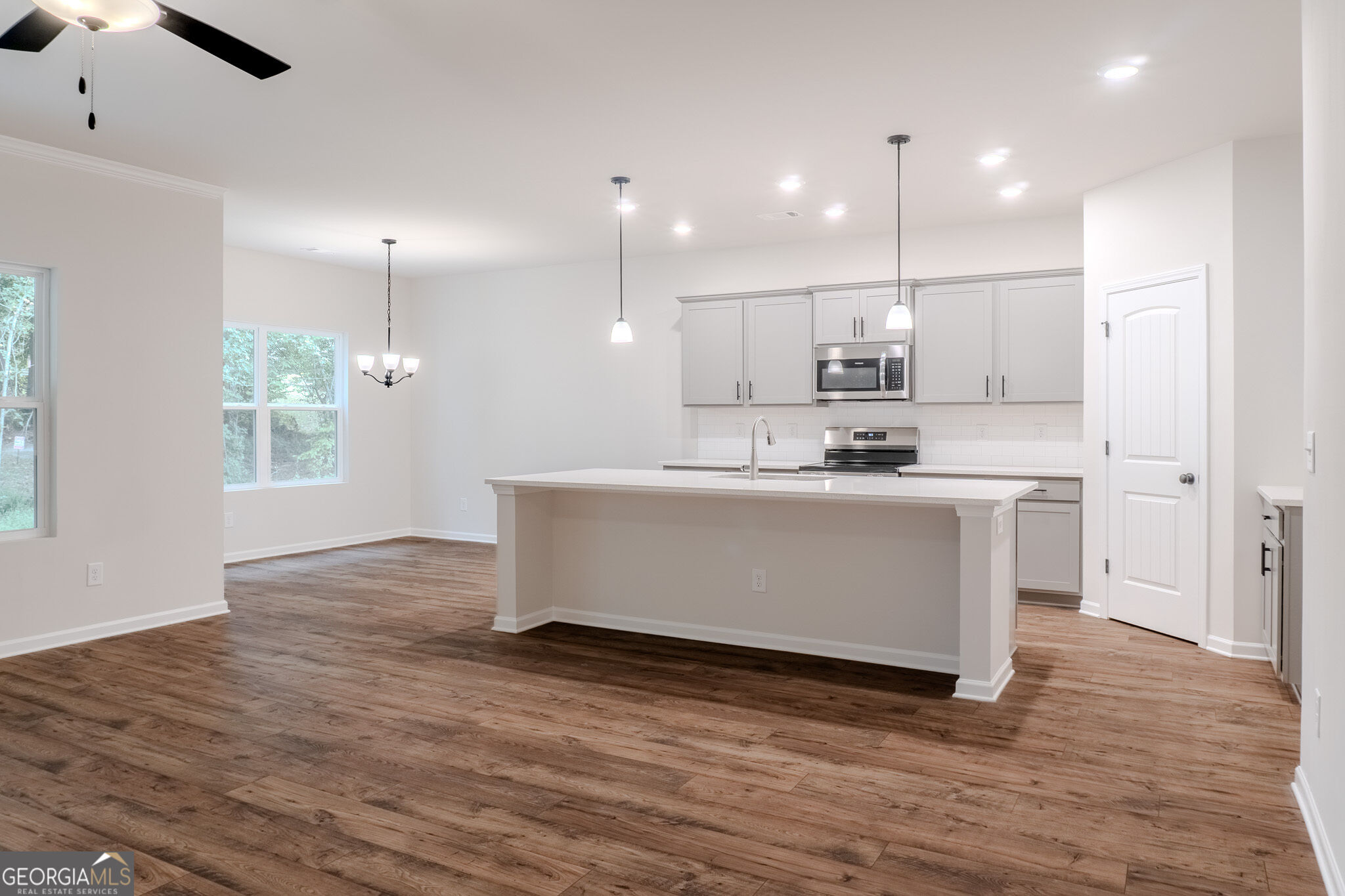 95 Fairwinds Drive Property Photo 10