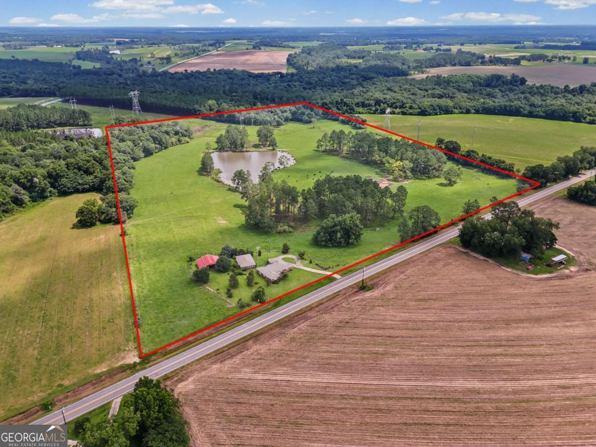6340 Coverdale Highway Property Photo 1