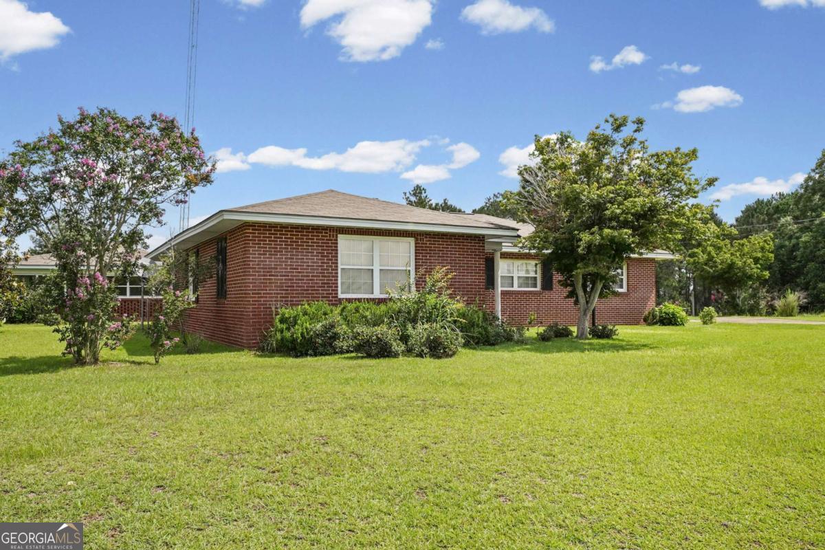6340 Coverdale Highway Property Photo 4