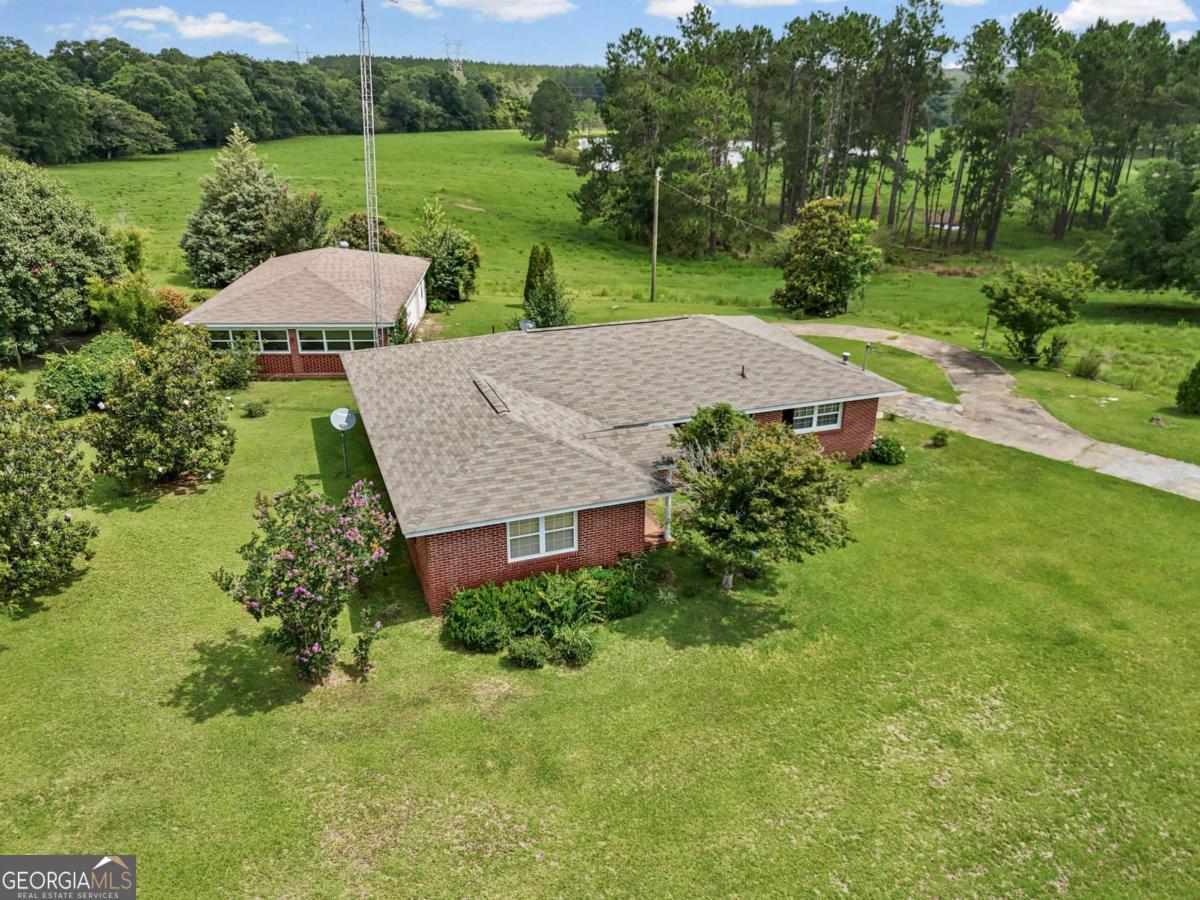 6340 Coverdale Highway Property Photo 5