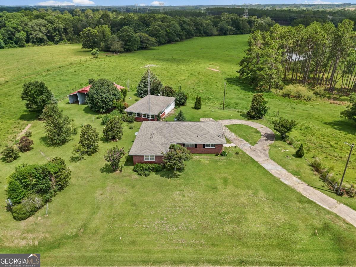 6340 Coverdale Highway Property Photo 7