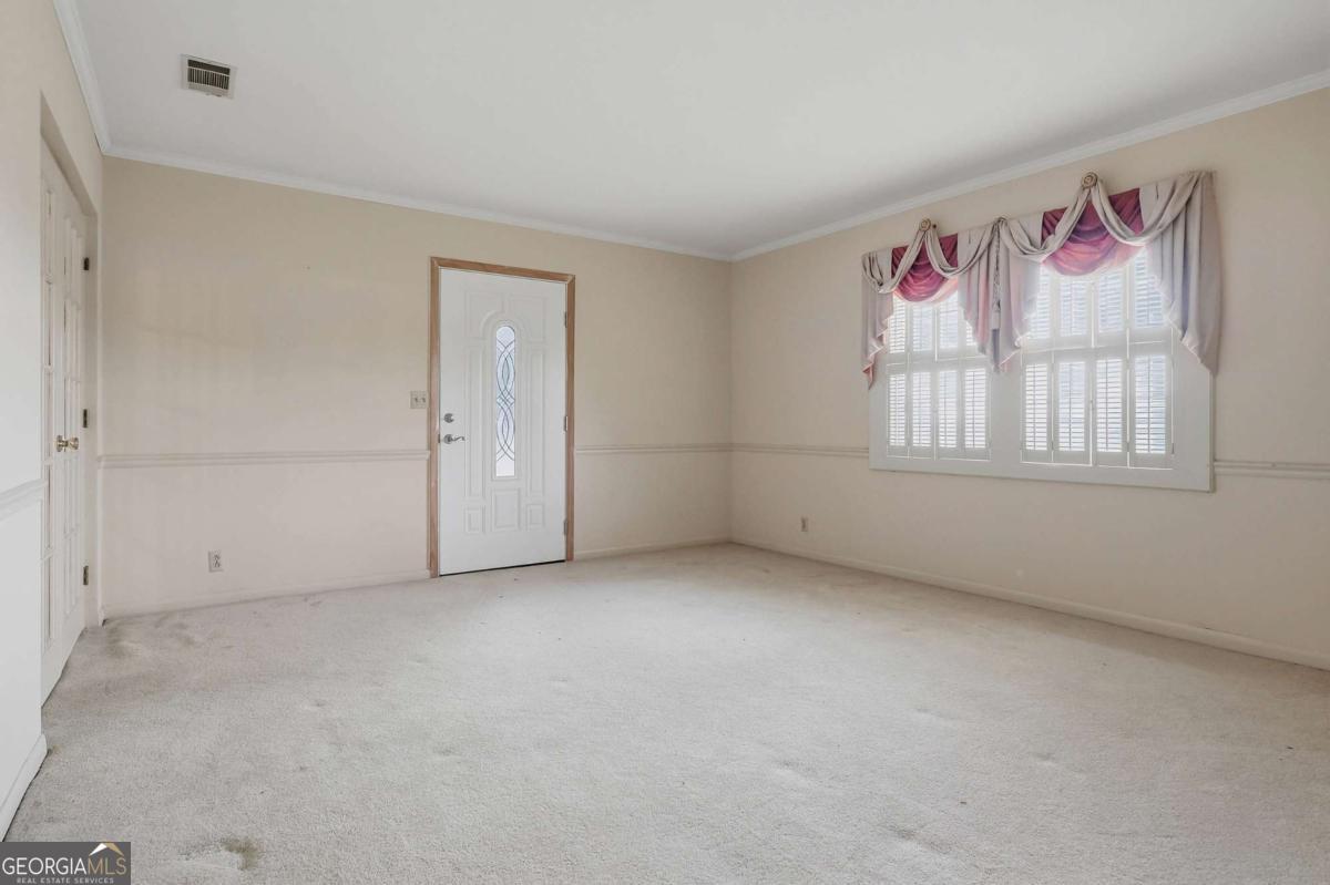 6340 Coverdale Highway Property Photo 9