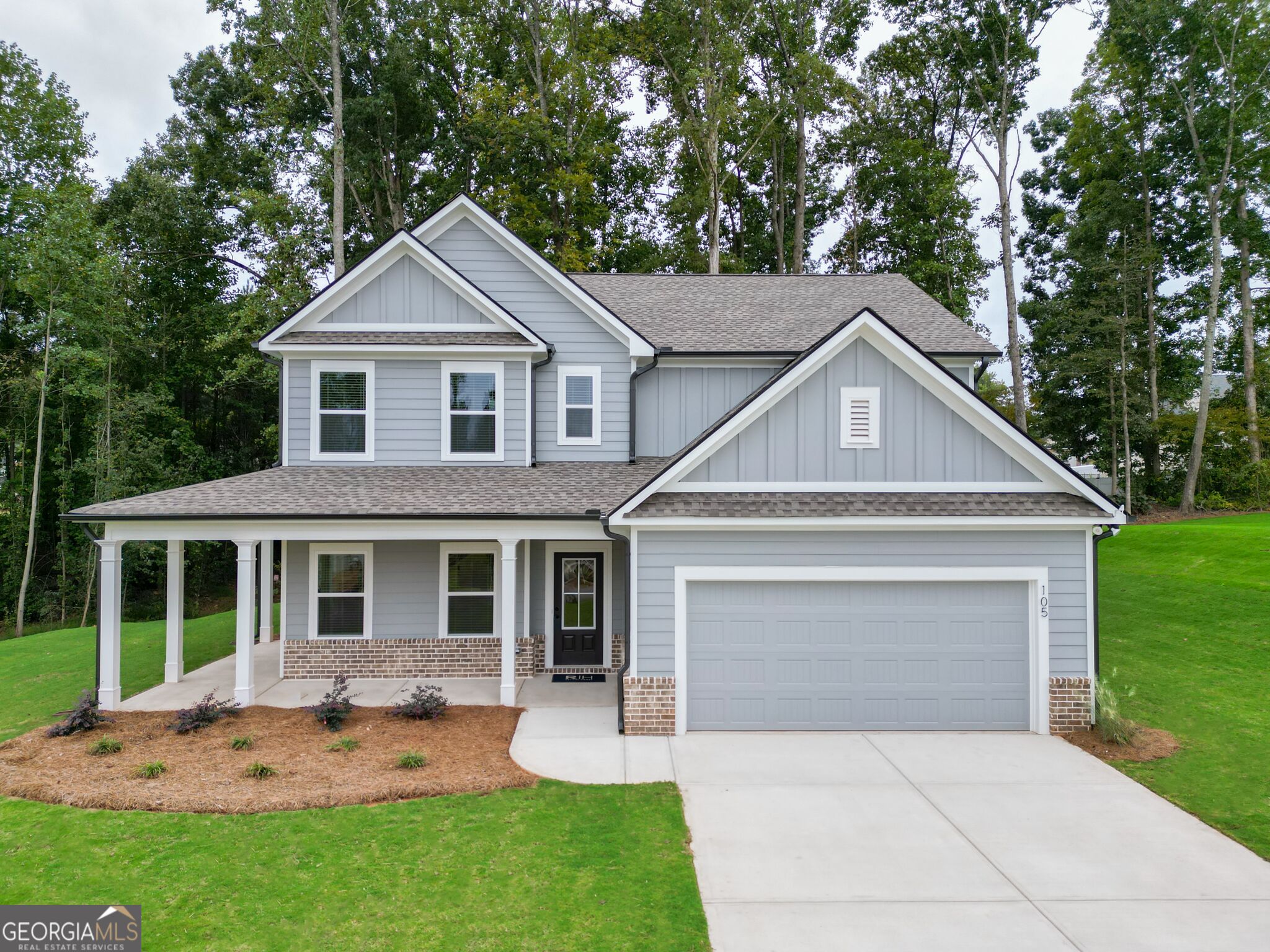 105 Fairwinds Drive Property Photo 1