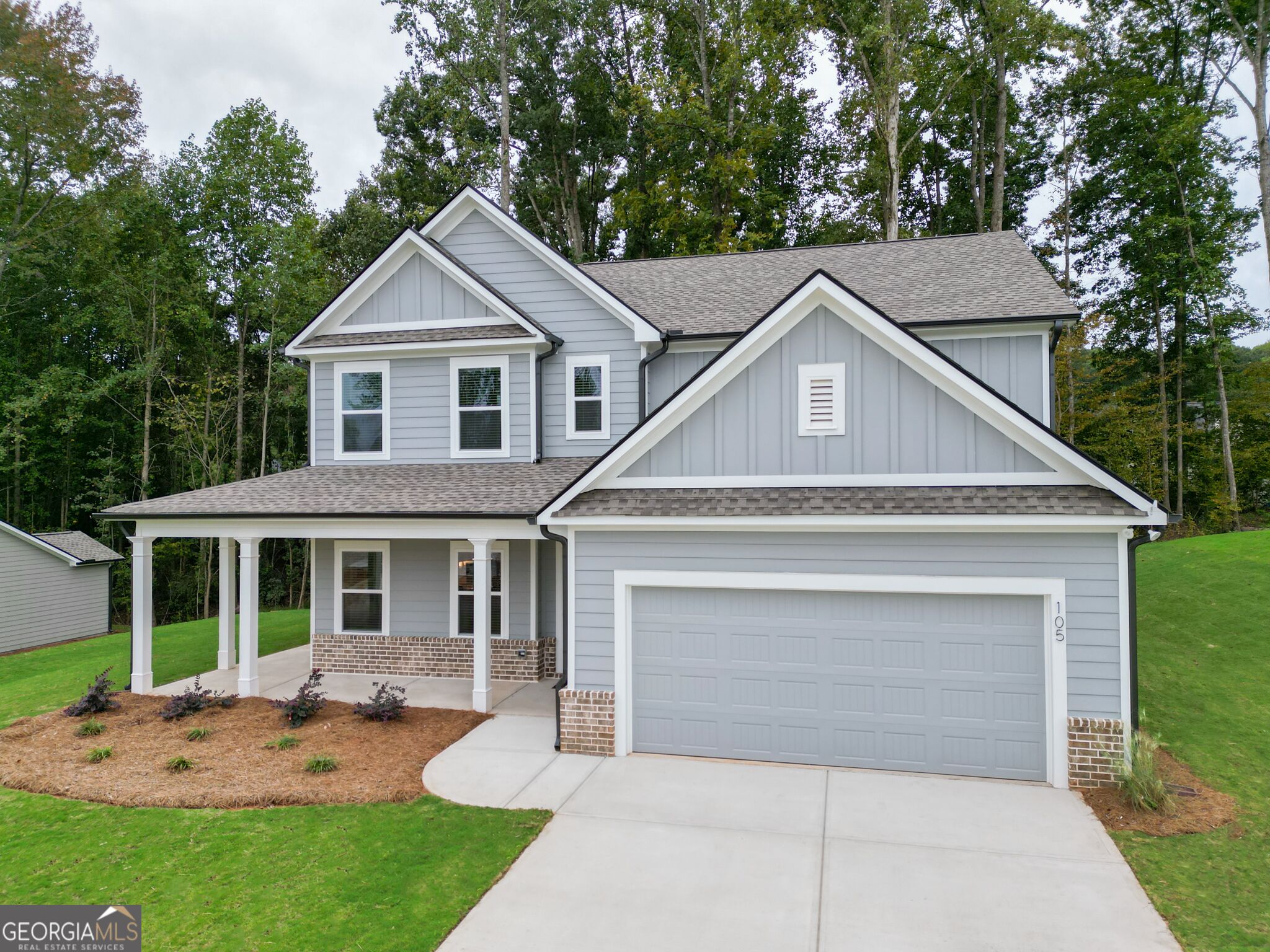 105 Fairwinds Drive Property Photo 2