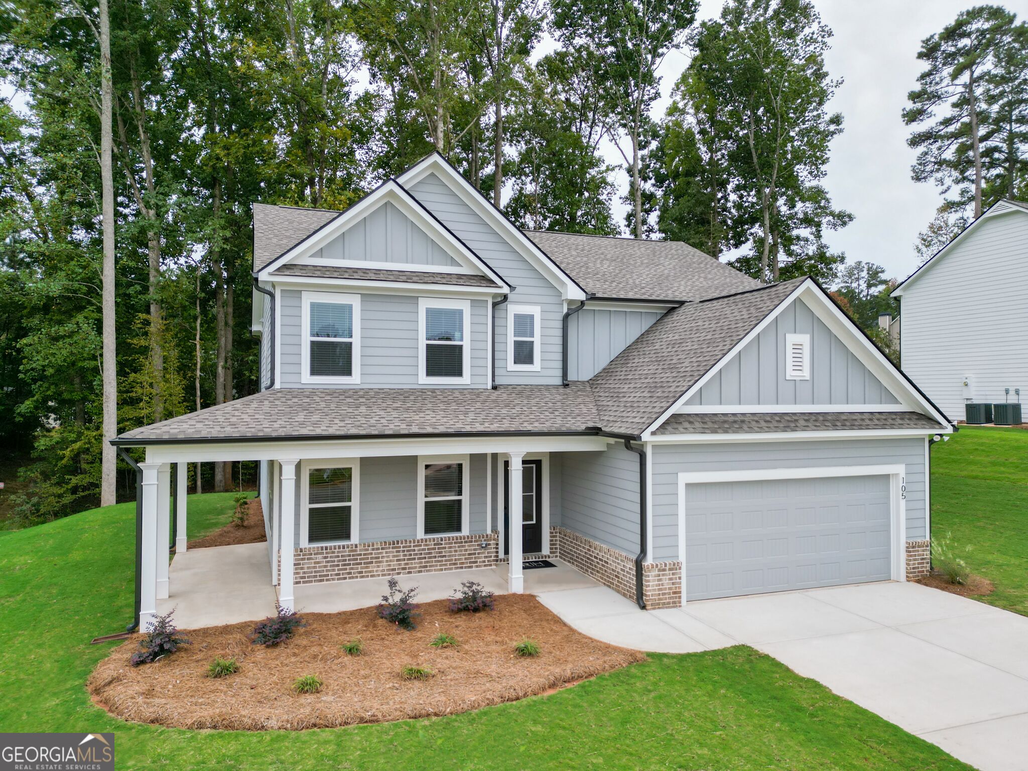 105 Fairwinds Drive Property Photo 3