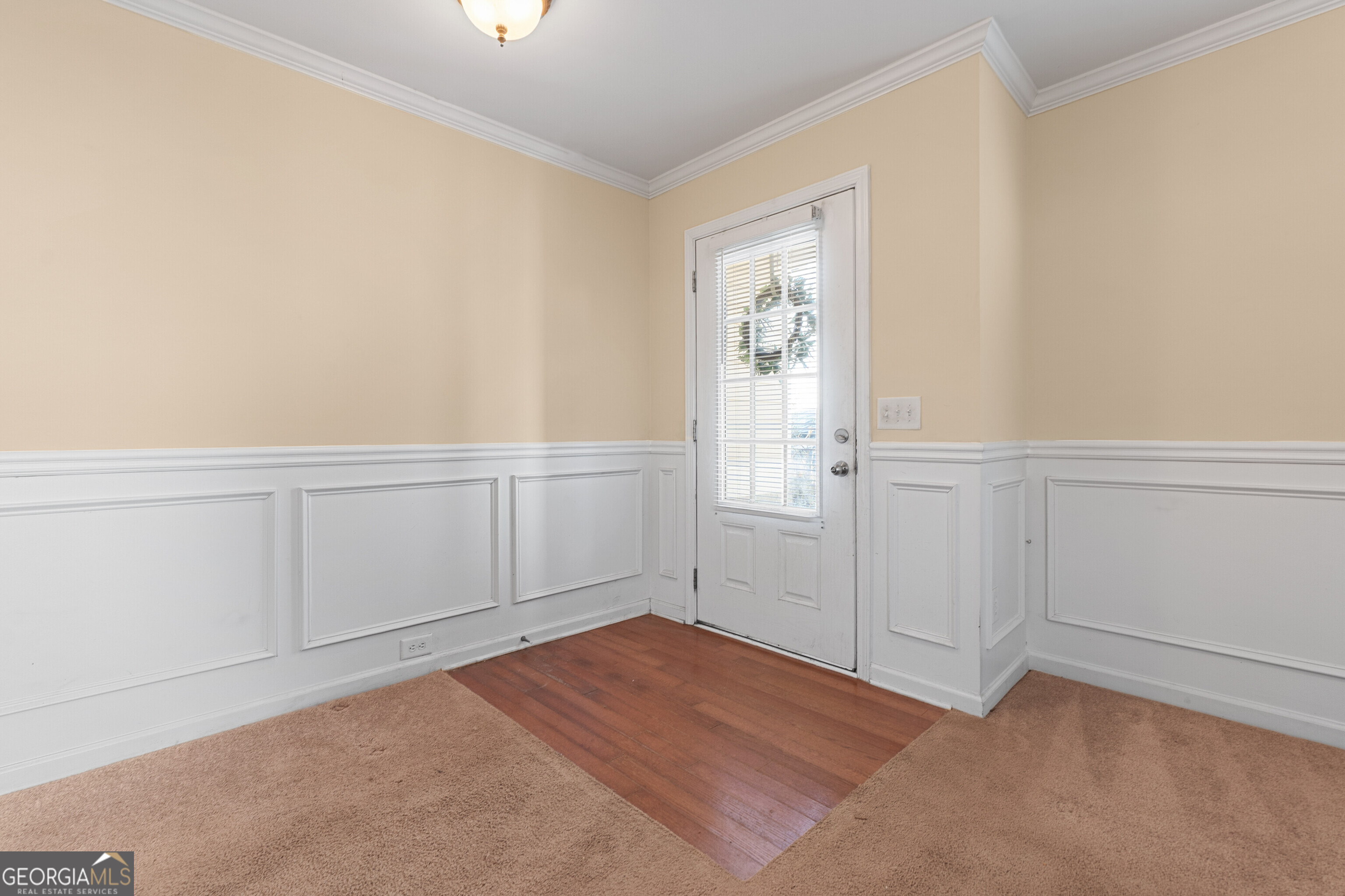 102 Steeple Court Property Photo 3