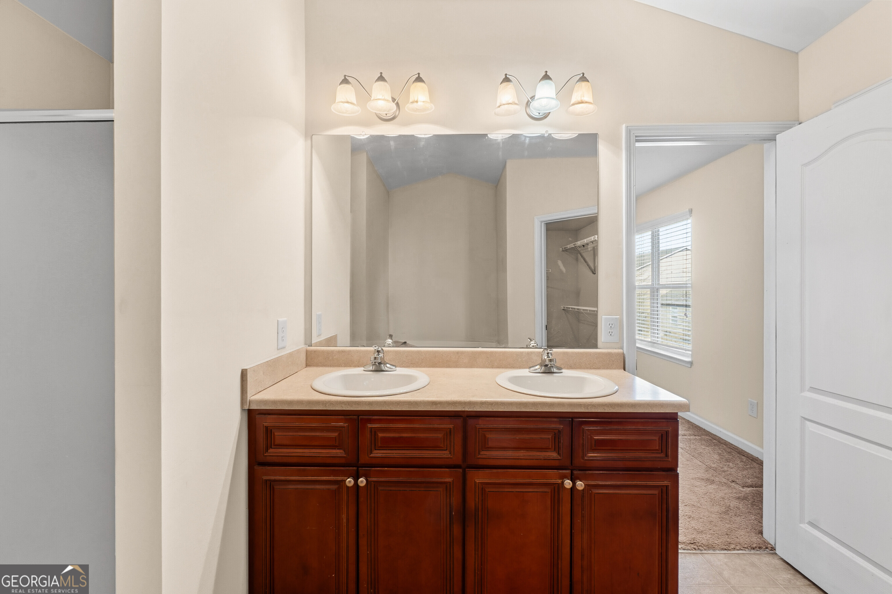 102 Steeple Court Property Photo 11