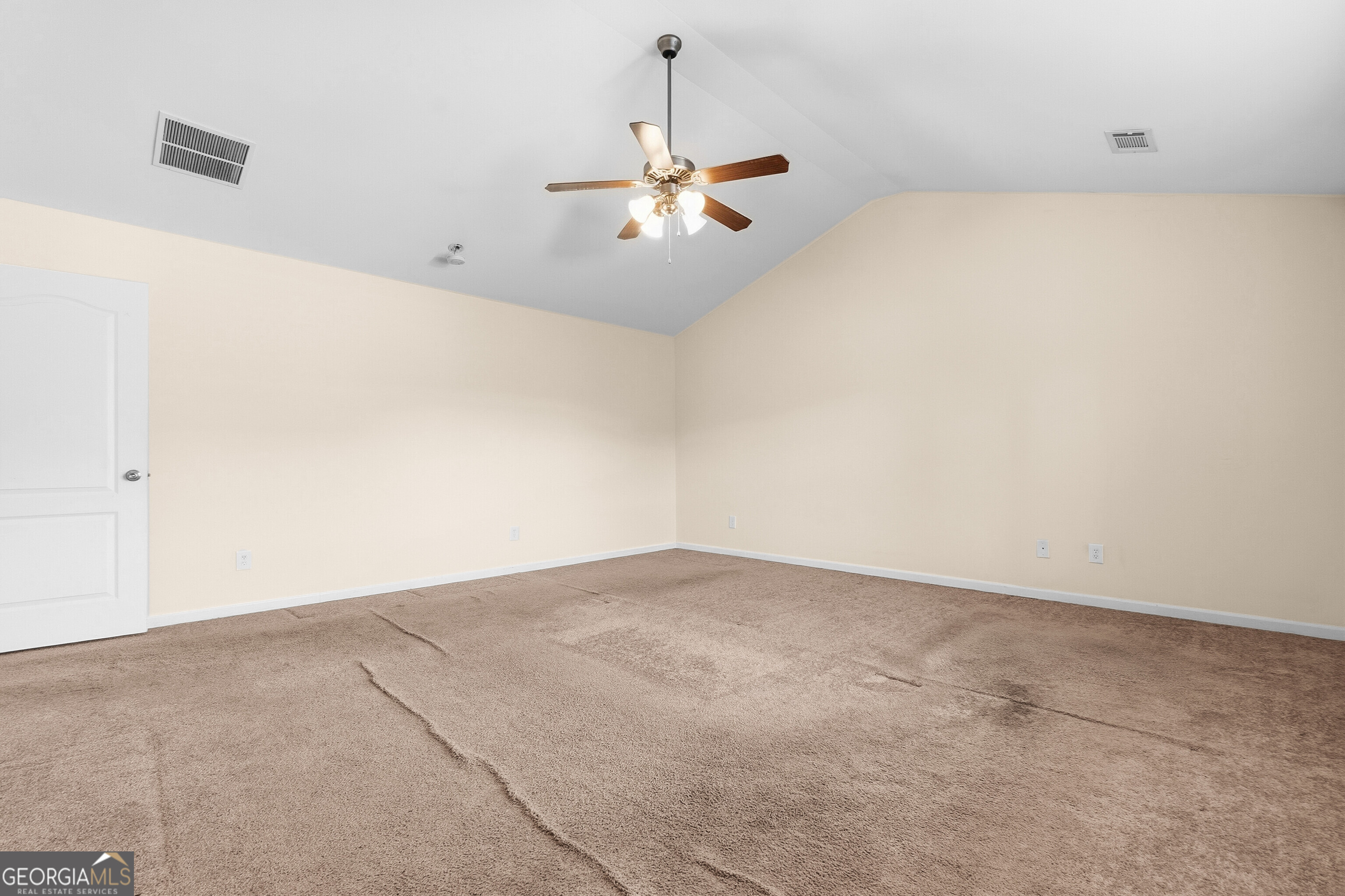 102 Steeple Court Property Photo 16