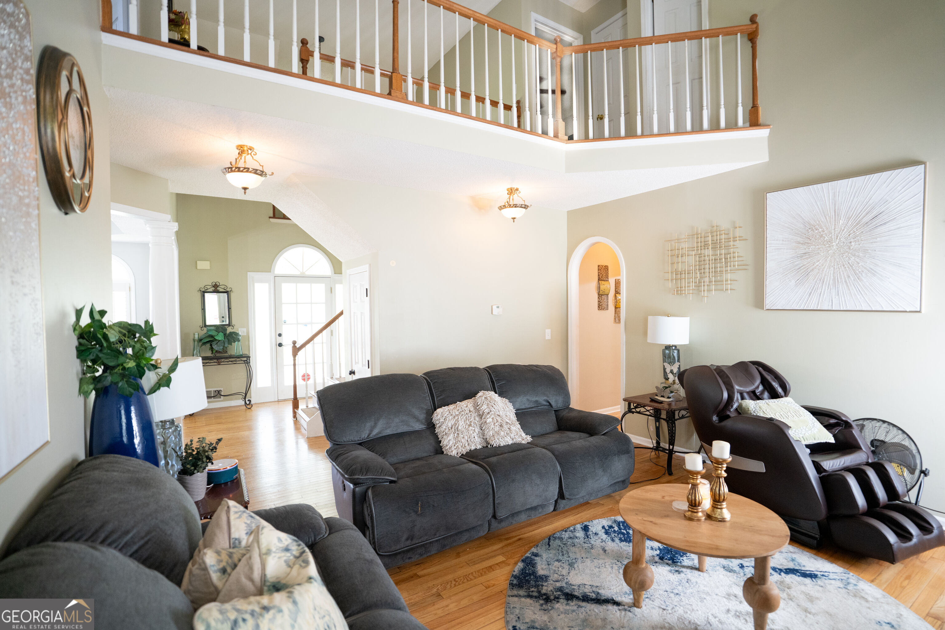 2075 Whispering Pines Lane Property Photo 2