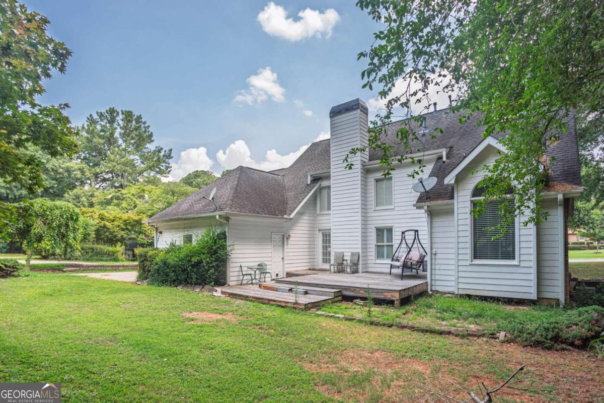 2075 Whispering Pines Lane Property Photo 31