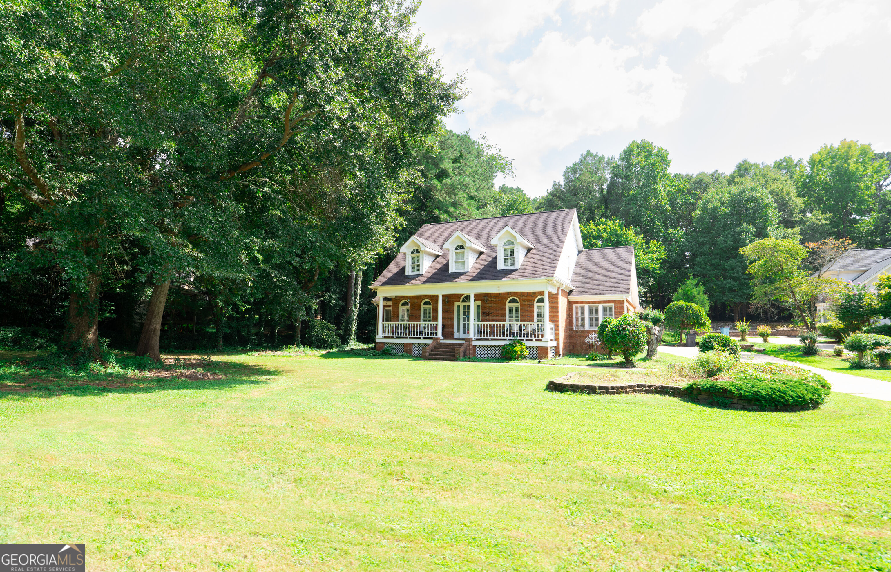 2075 Whispering Pines Lane Property Photo 34