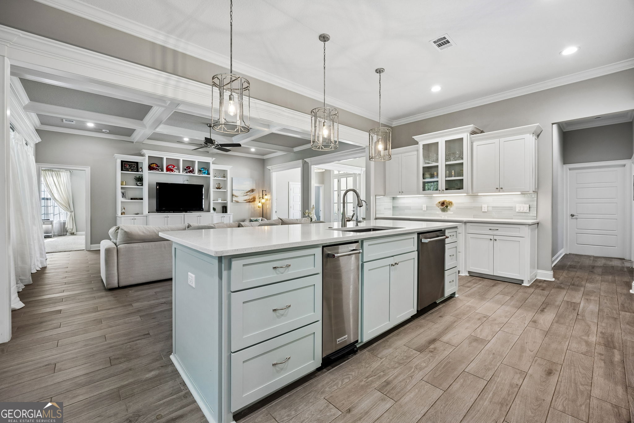 204 Fiddlers Cove Drive Property Photo 8