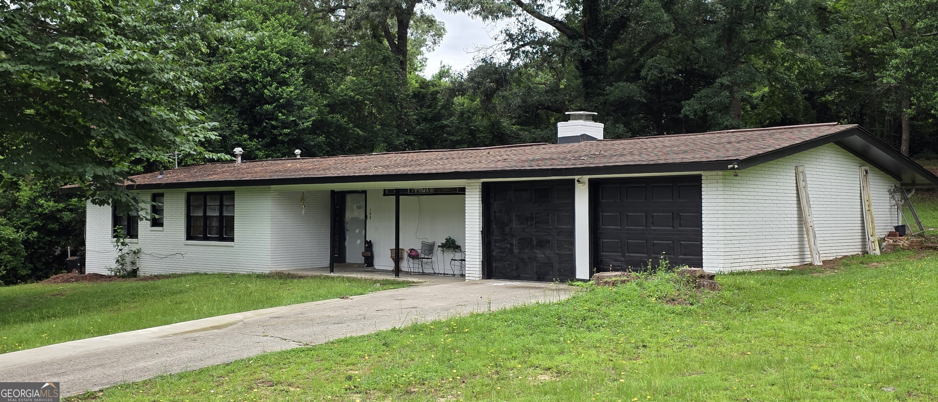 109 Ida Avenue Property Photo 4