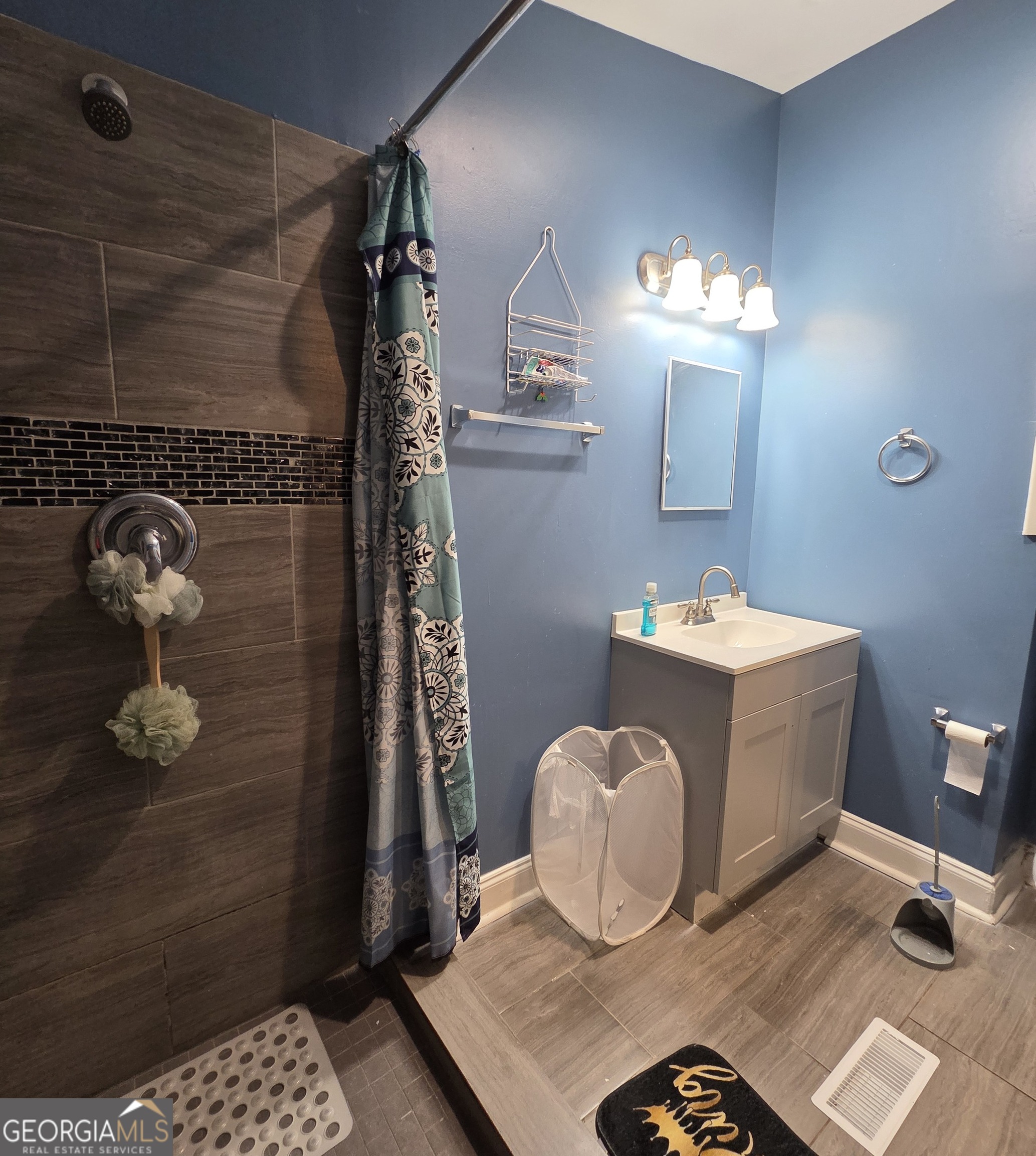 109 Ida Avenue Property Photo 23
