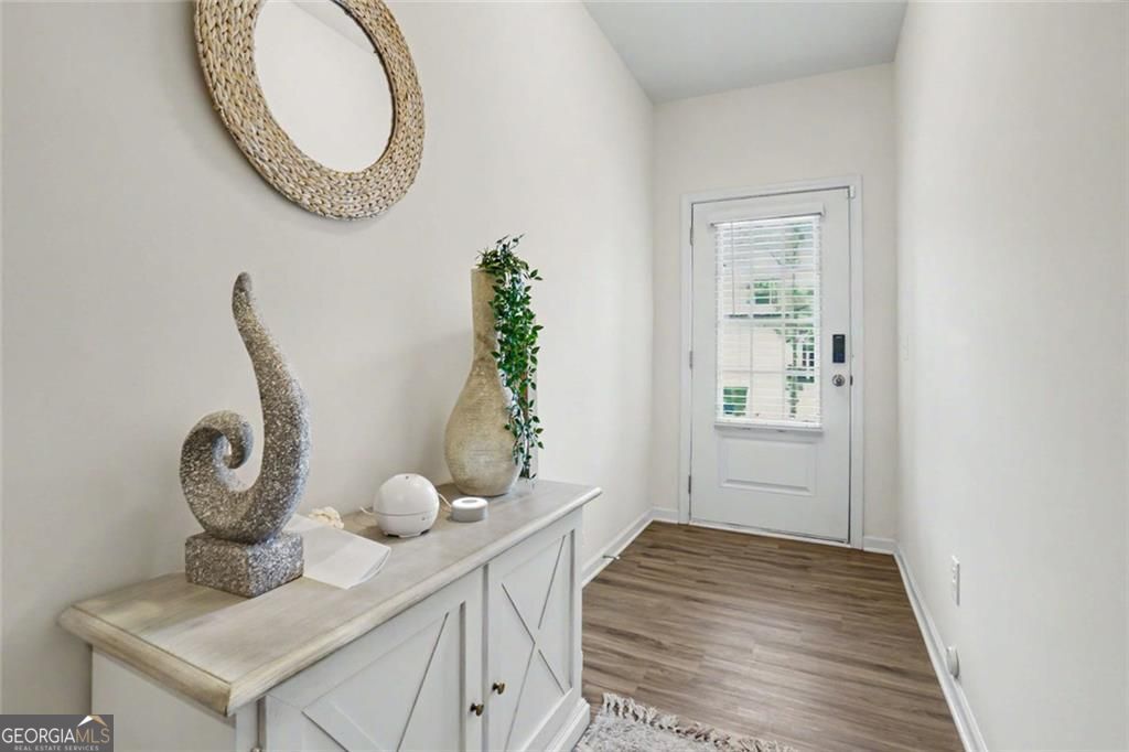 2030 Ravencliff Road Property Photo 4