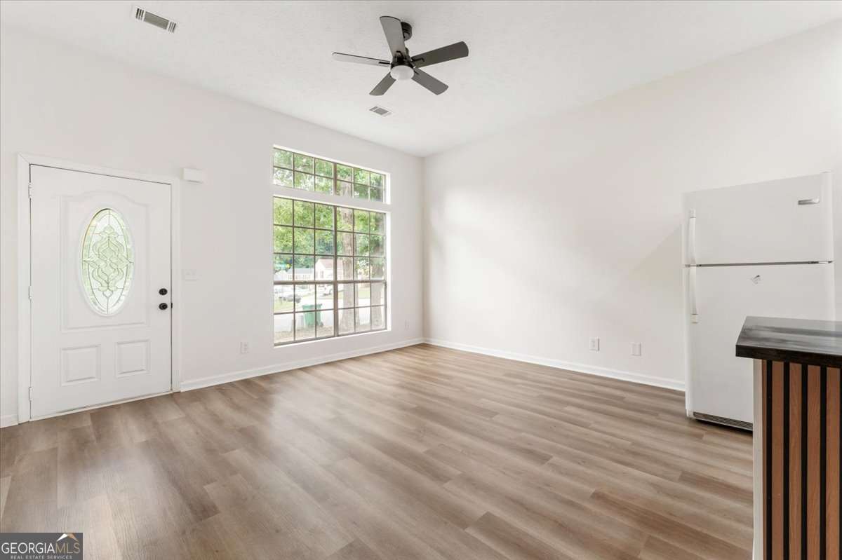 6653 Eastbriar Drive Property Photo 13